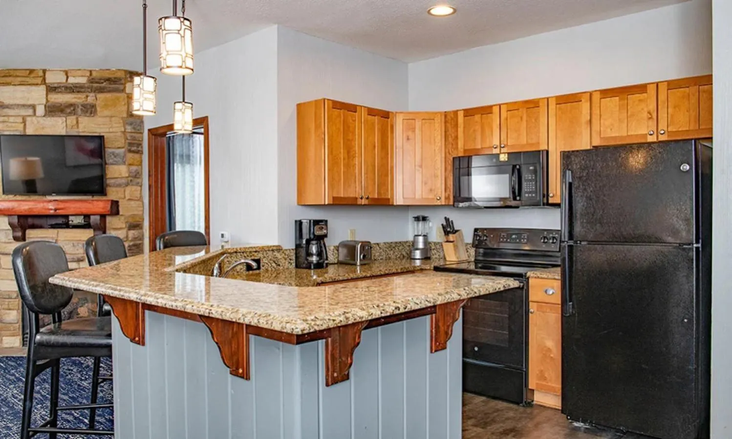 Kitchen or kitchenette in Wyndham Glacier Canyon 2 BR