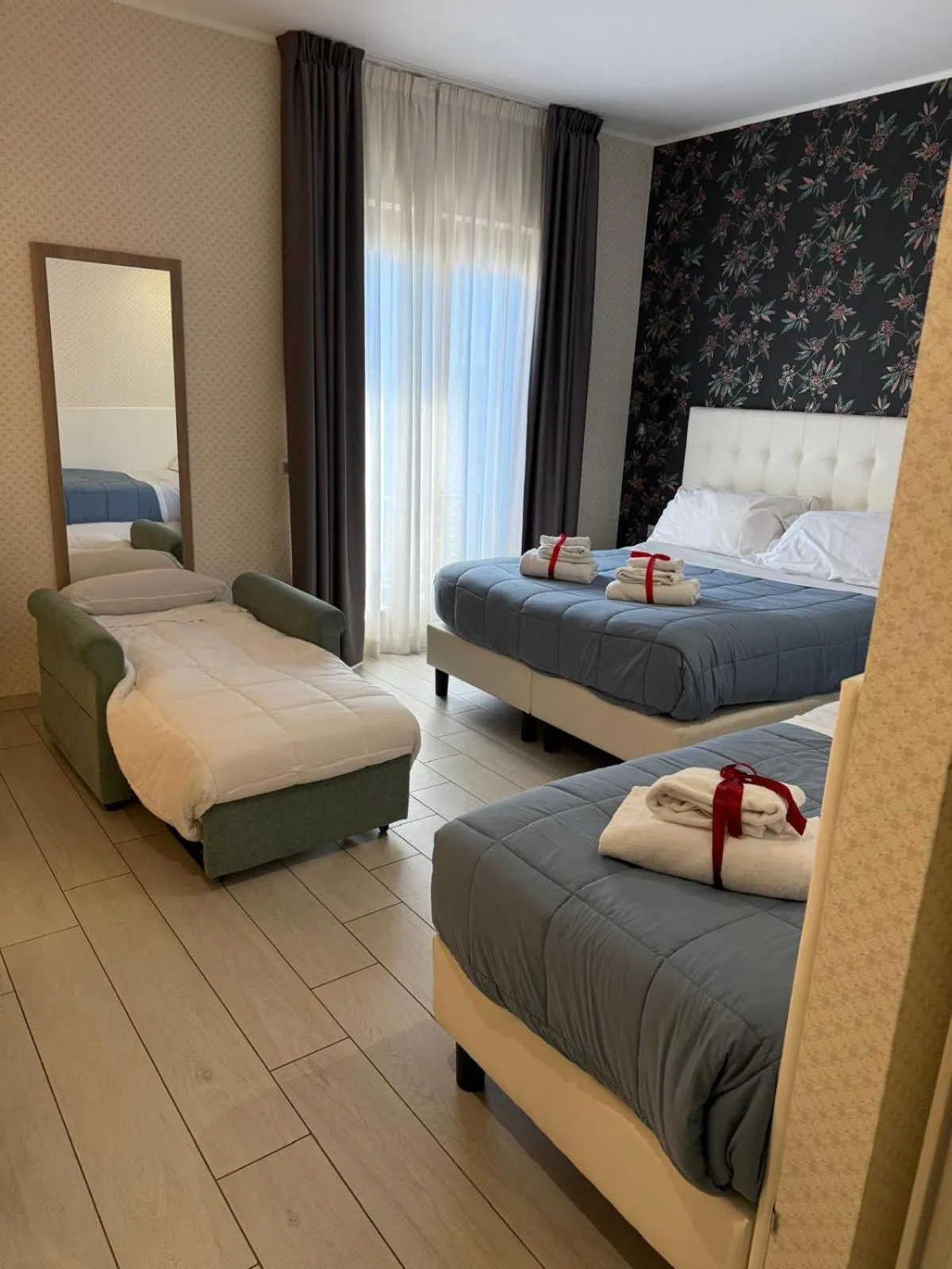 Bed in Castrichella Boutique Hotel Rome Airport