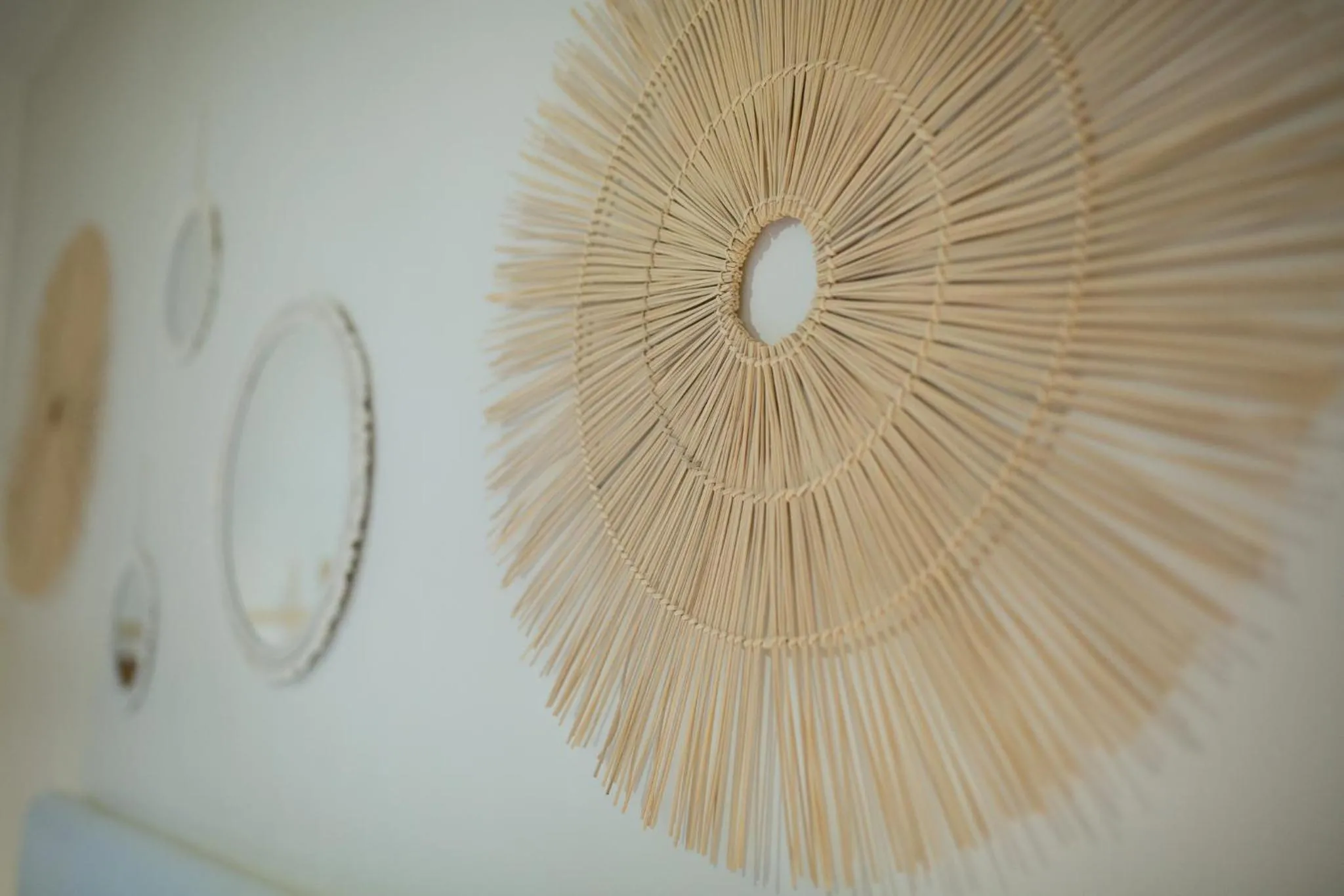 Decorative detail in La Tonnellerie
