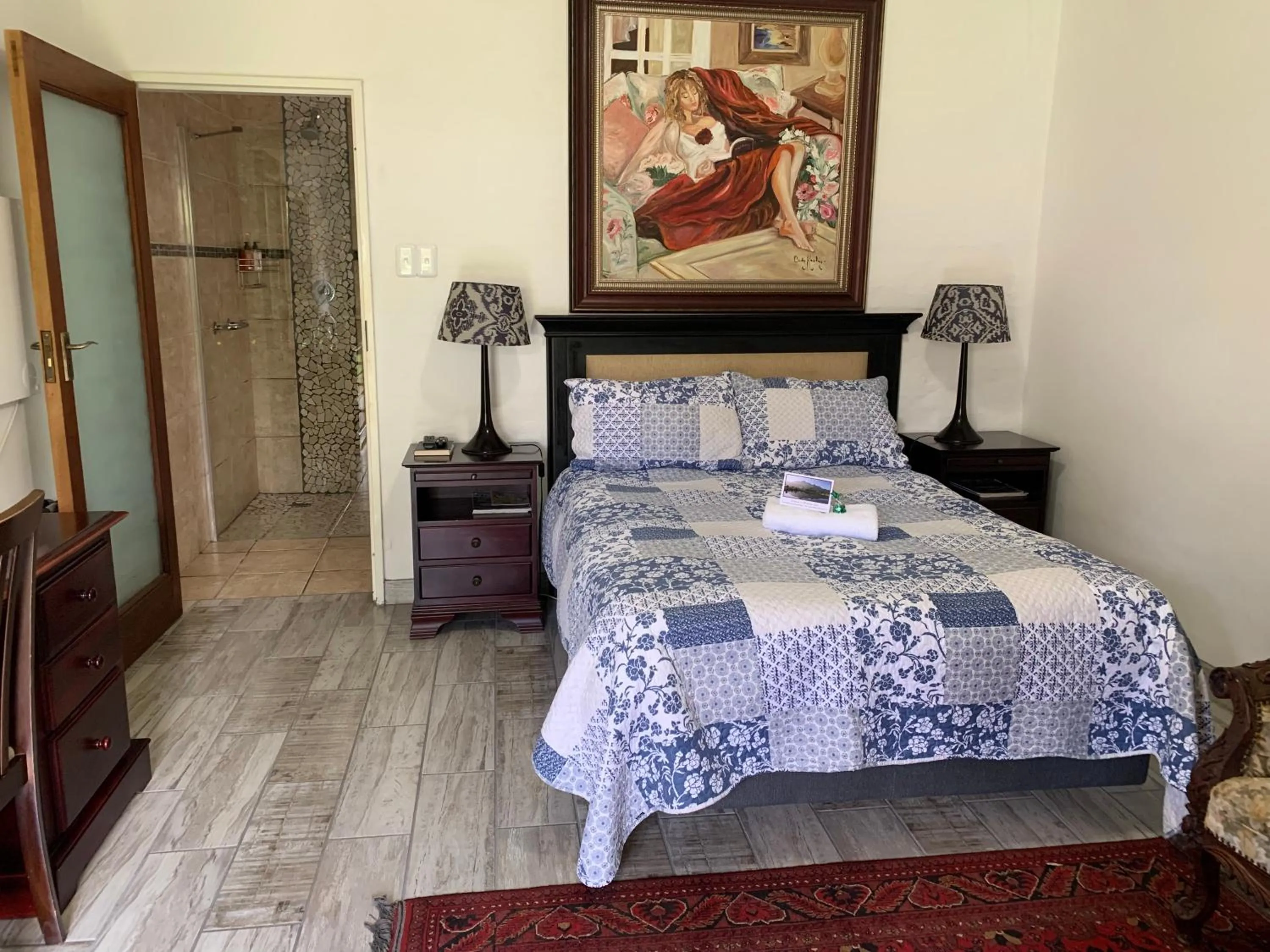 Photo of the whole room, Bed in Mountain Dew Guest House