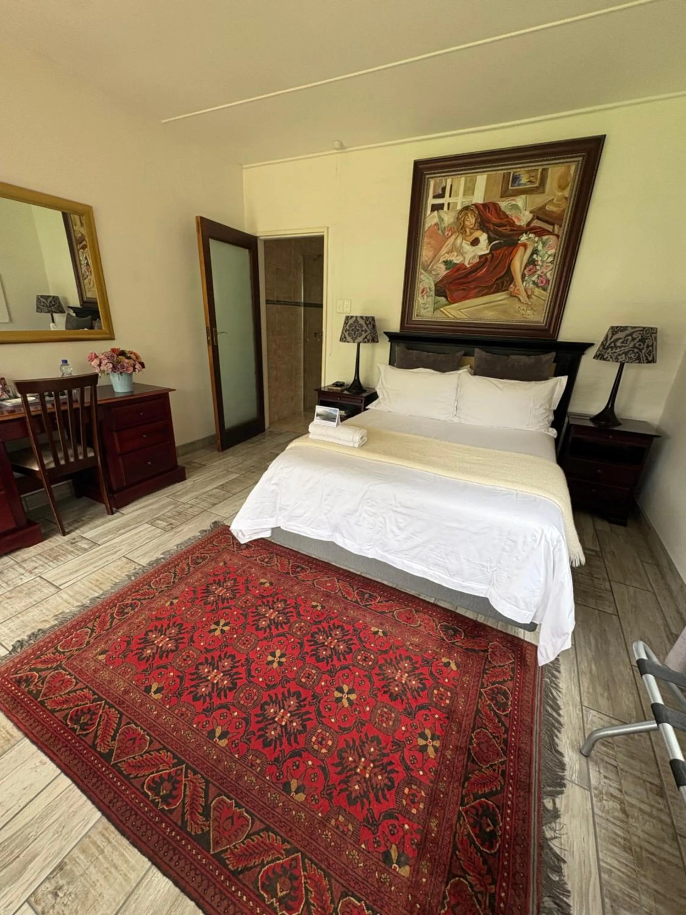 Bedroom, Bed in Mountain Dew Guest House