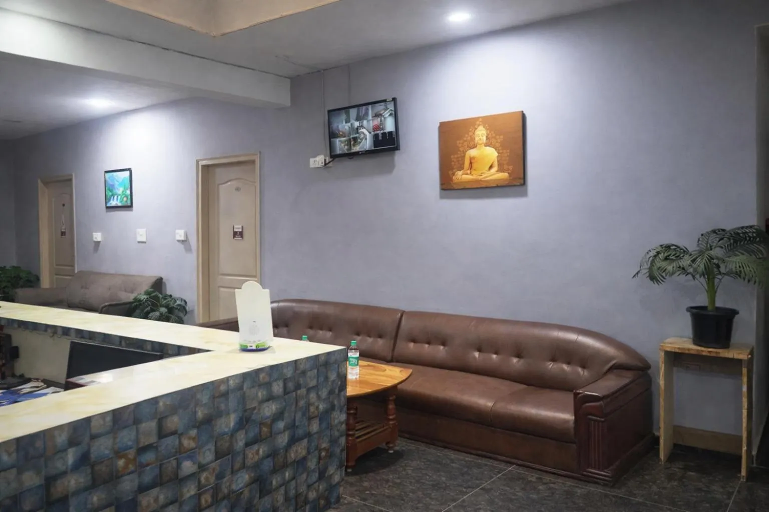 Lobby or reception in Hotel Golden Suites