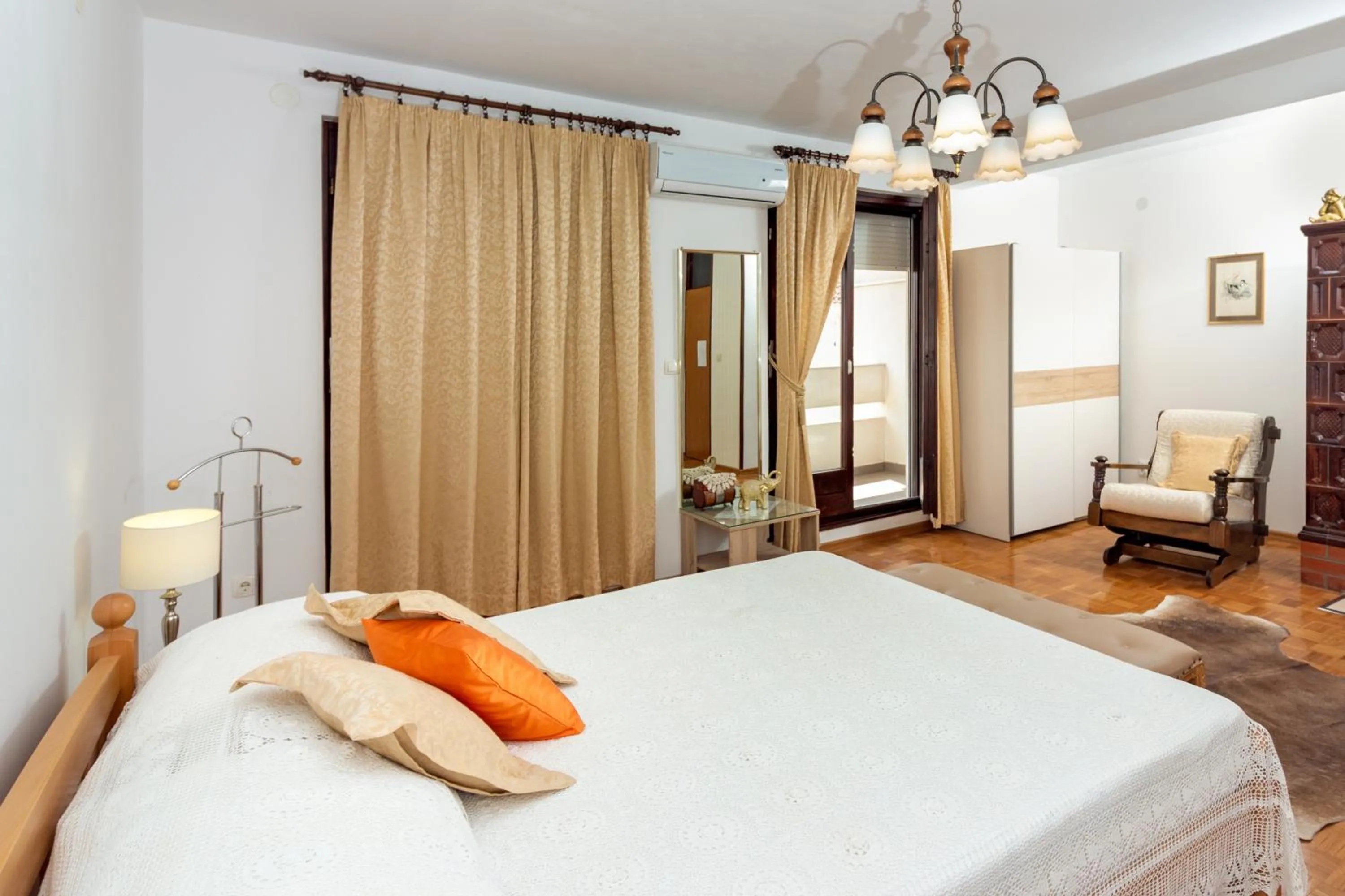 Bed in Apartments Cordis