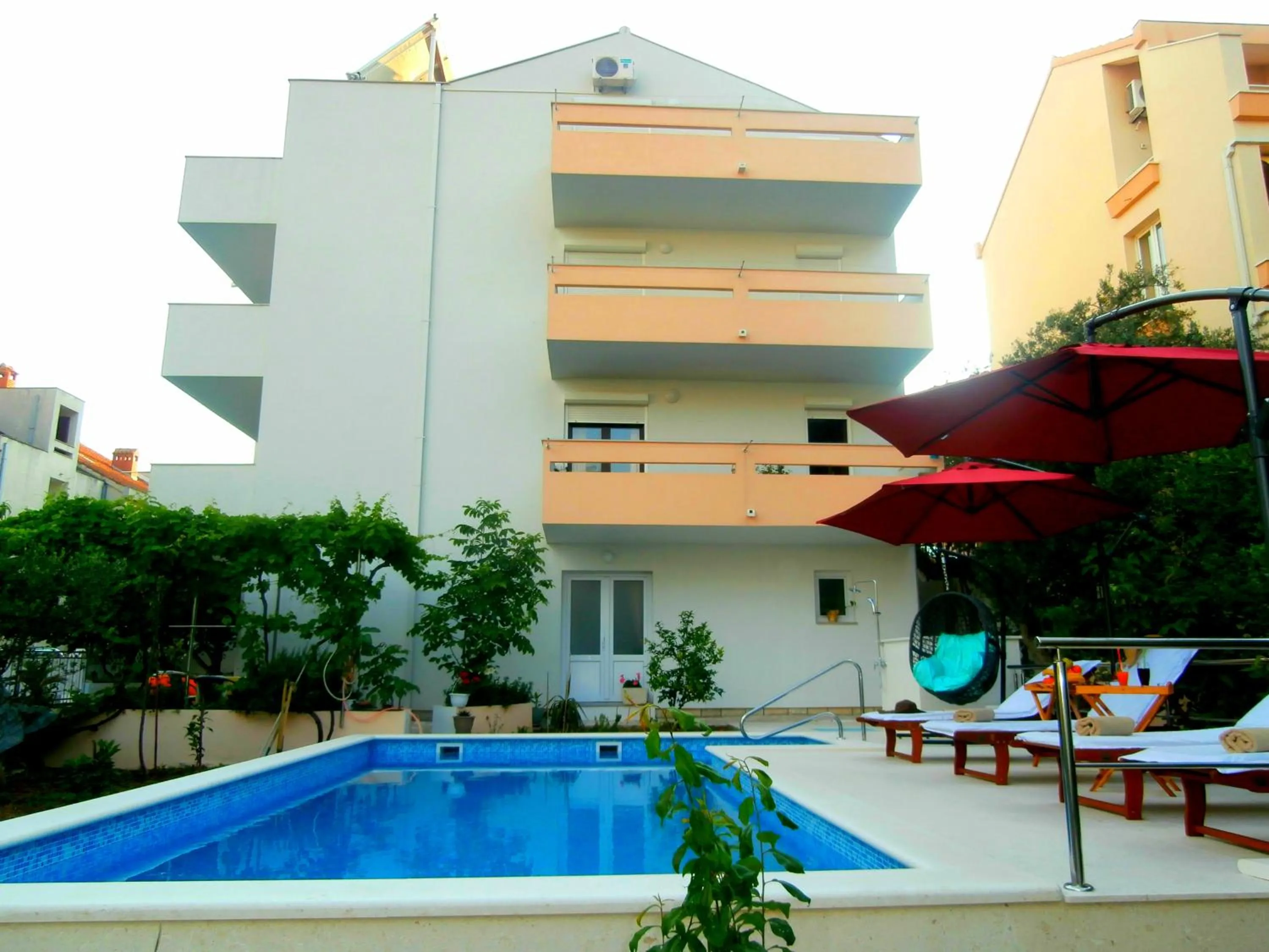 Swimming pool in Apartments Cordis