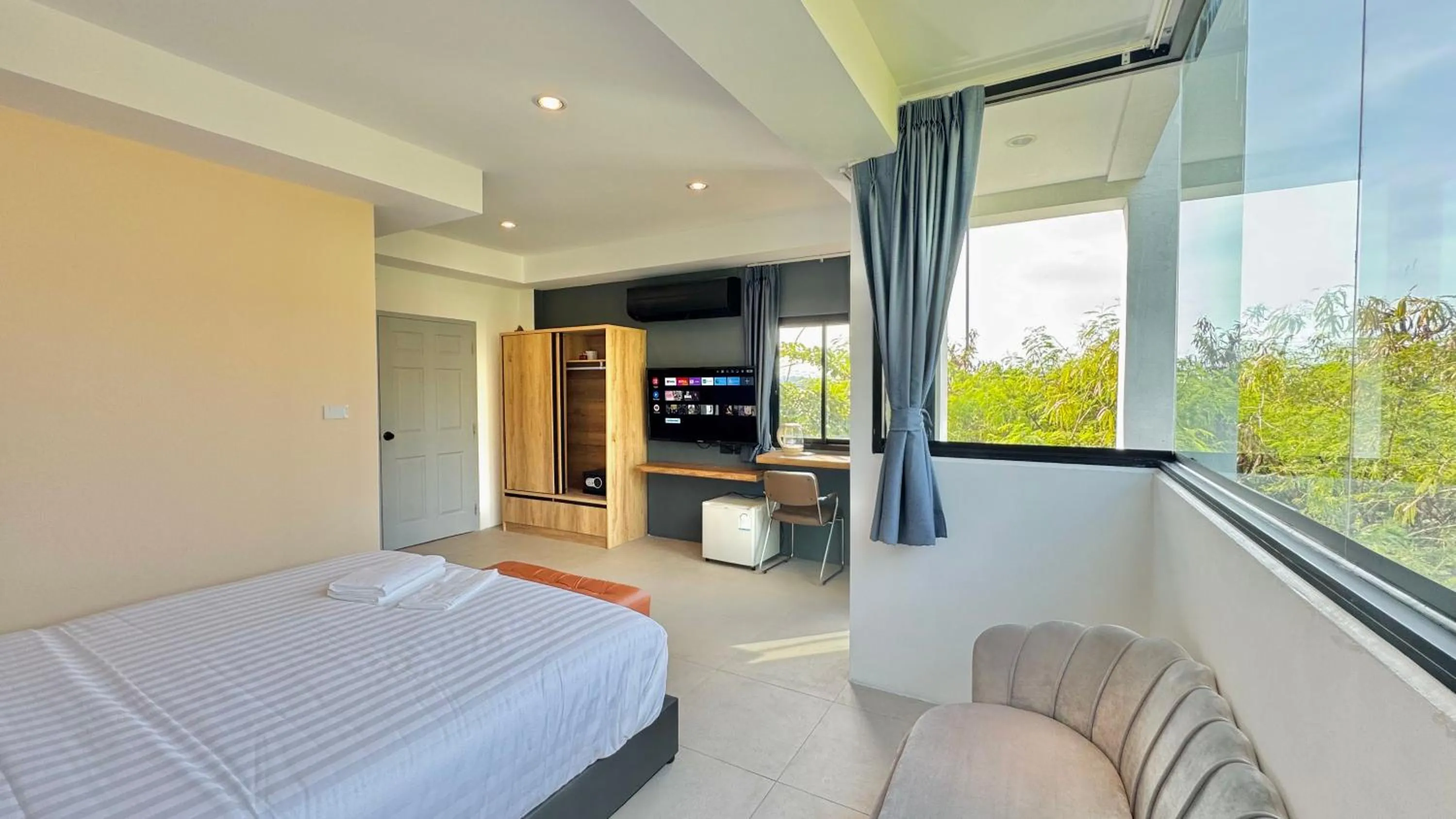 TV and multimedia, Bed in Kefir Phuket