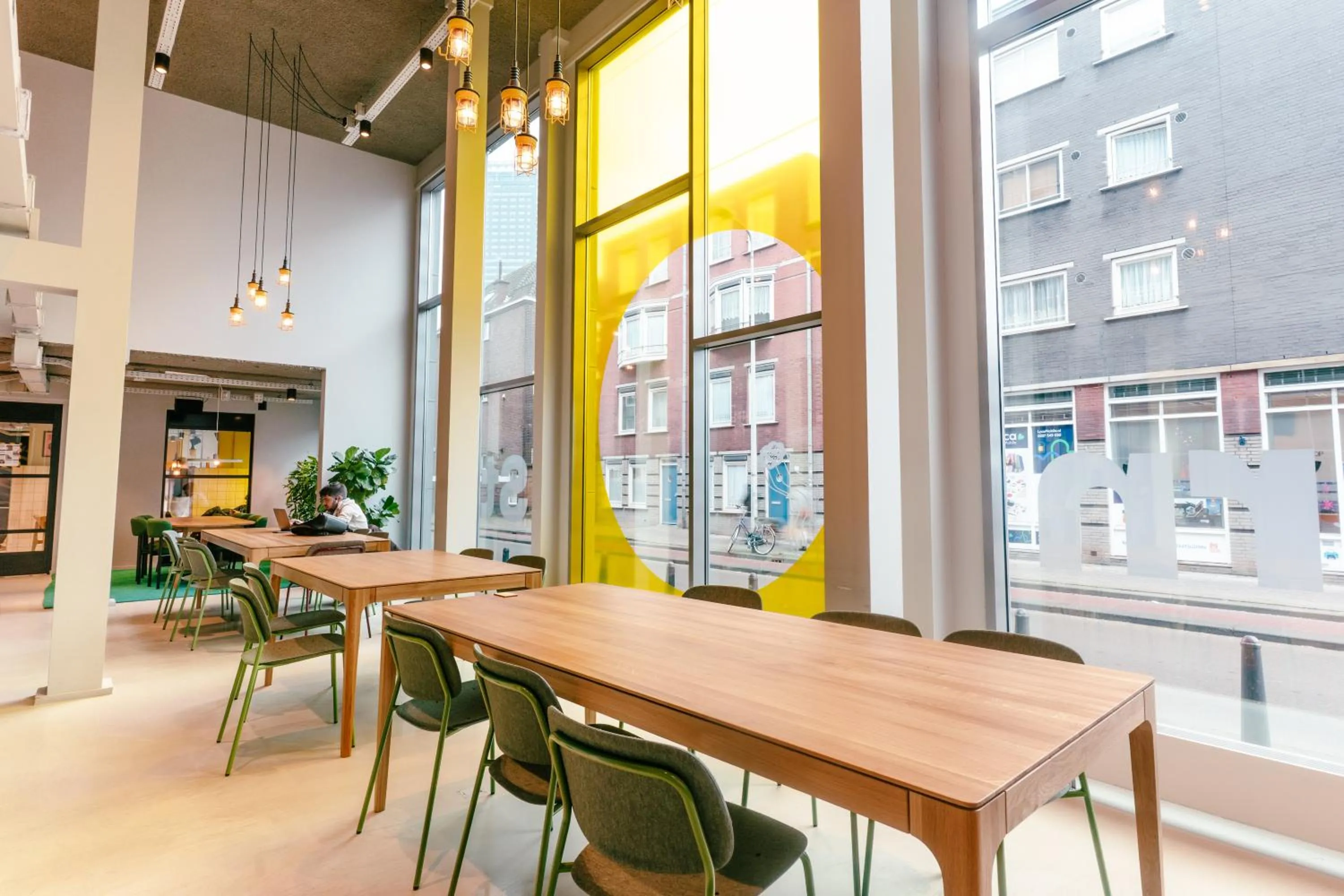 Business facilities in The Social Hub The Hague