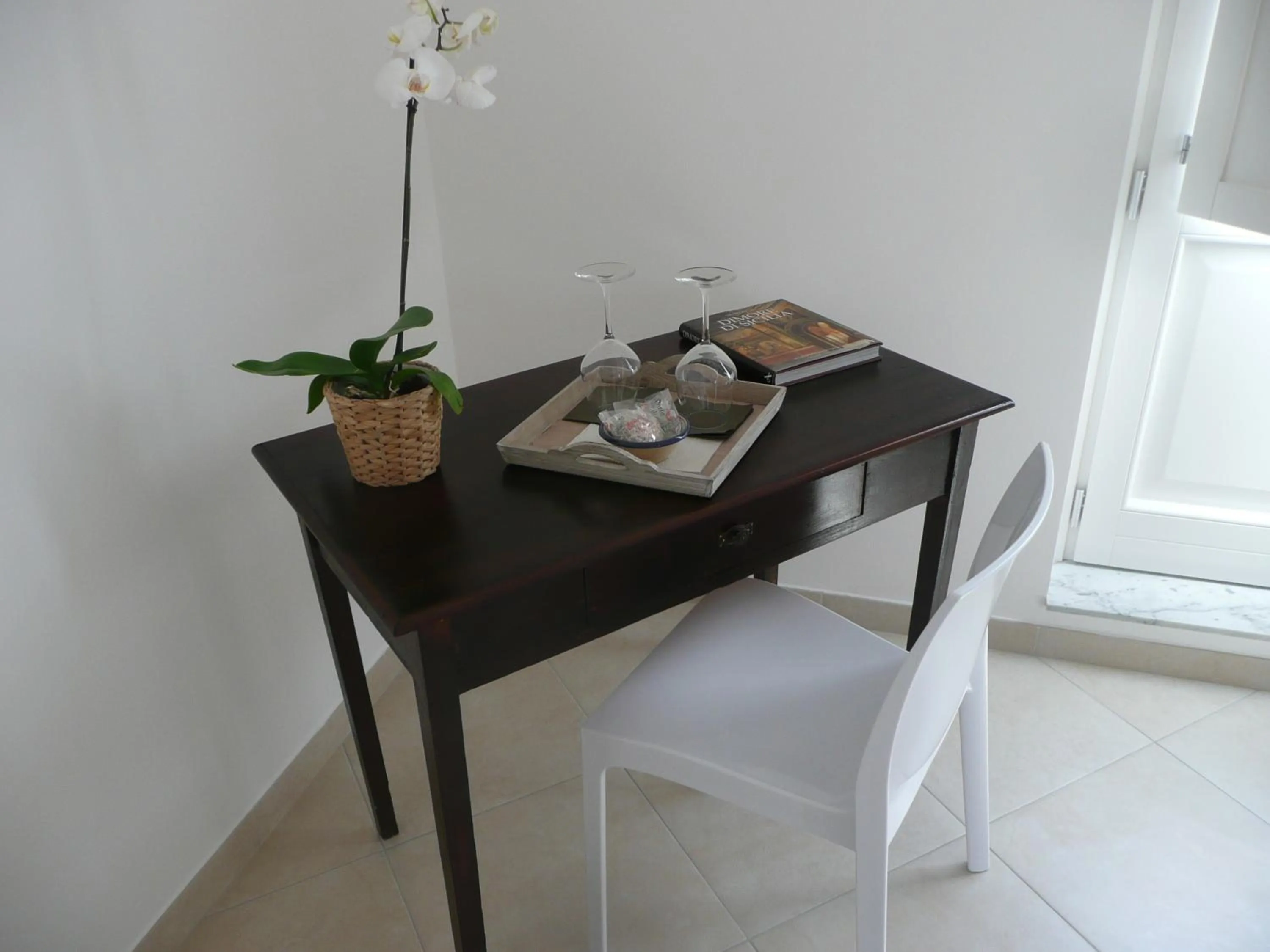 Seating area in I Santi Coronati