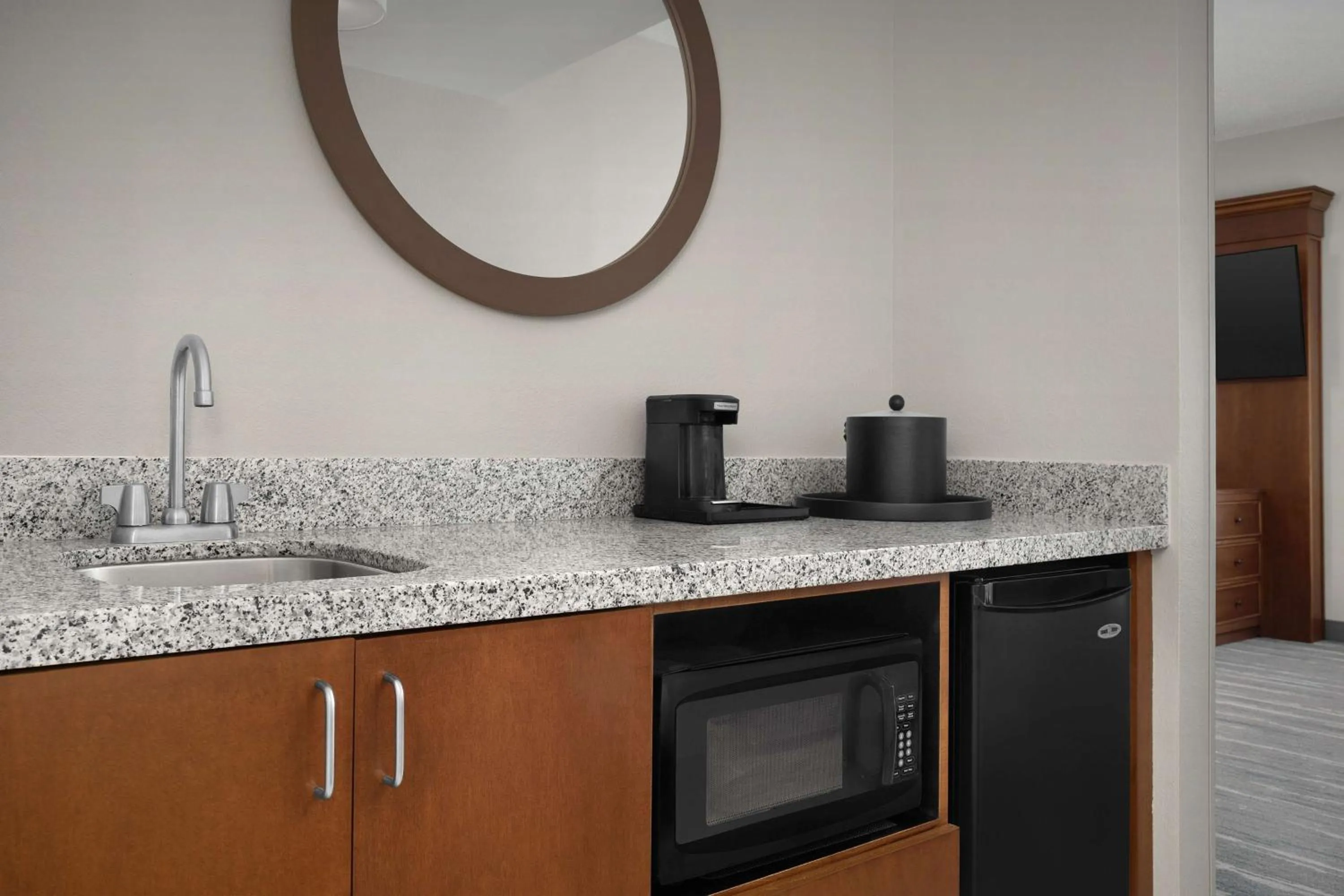 Photo of the whole room in Hampton Inn and Suites Lynchburg