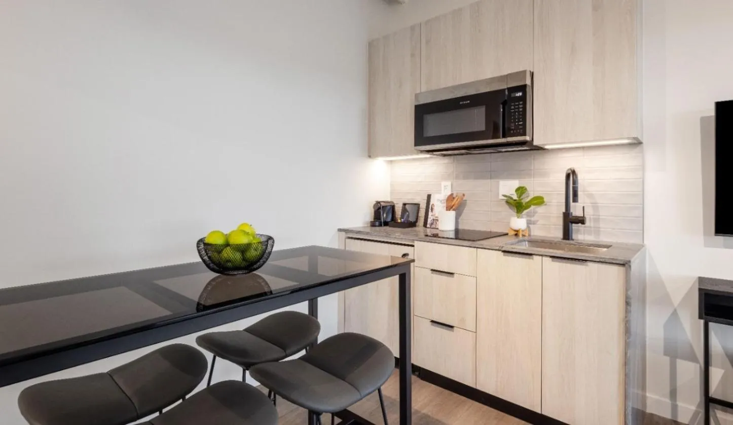 kitchen in Steveston Waterfront Hotel