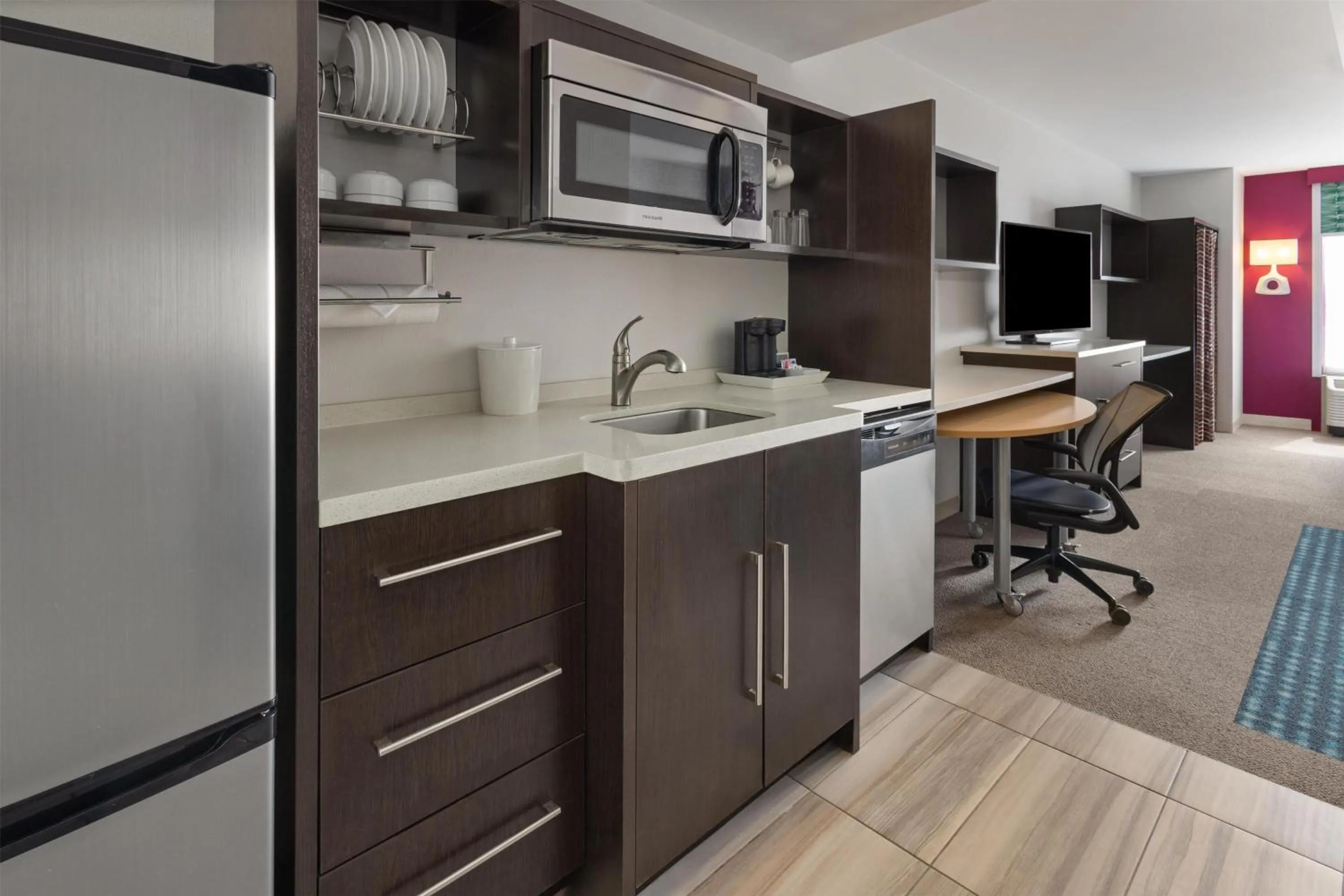 Kitchen or kitchenette in Home2 Suites Dover