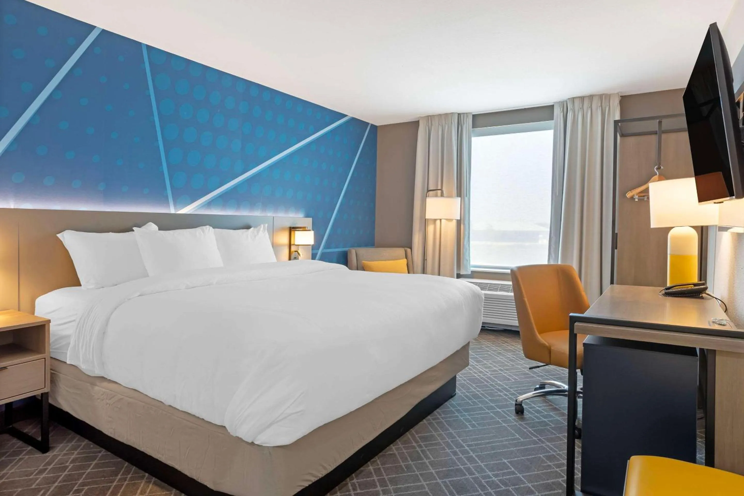 Bedroom, Bed in Comfort Inn & Suites Mountain Grove US-60