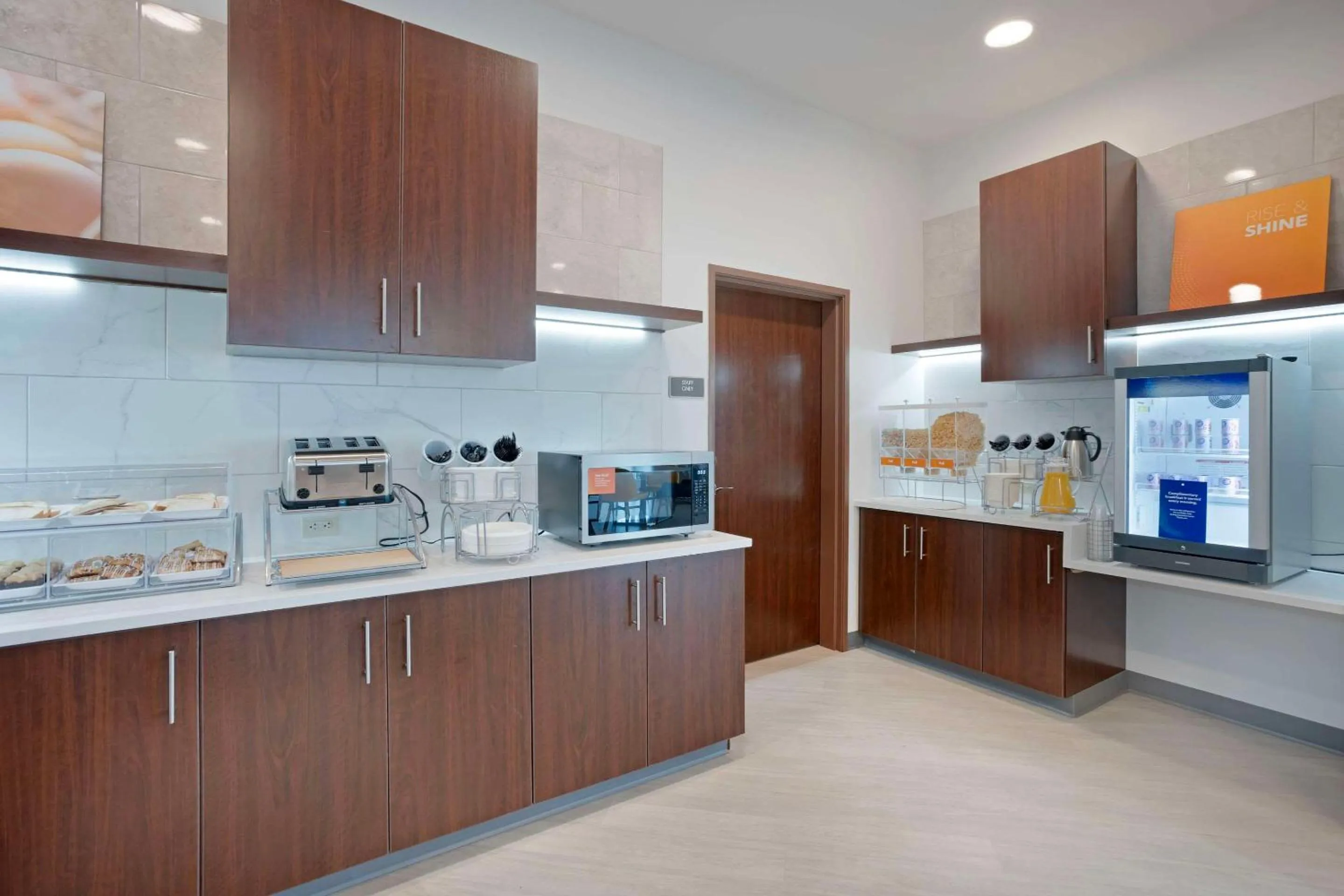 Breakfast in Comfort Inn & Suites Mountain Grove US-60