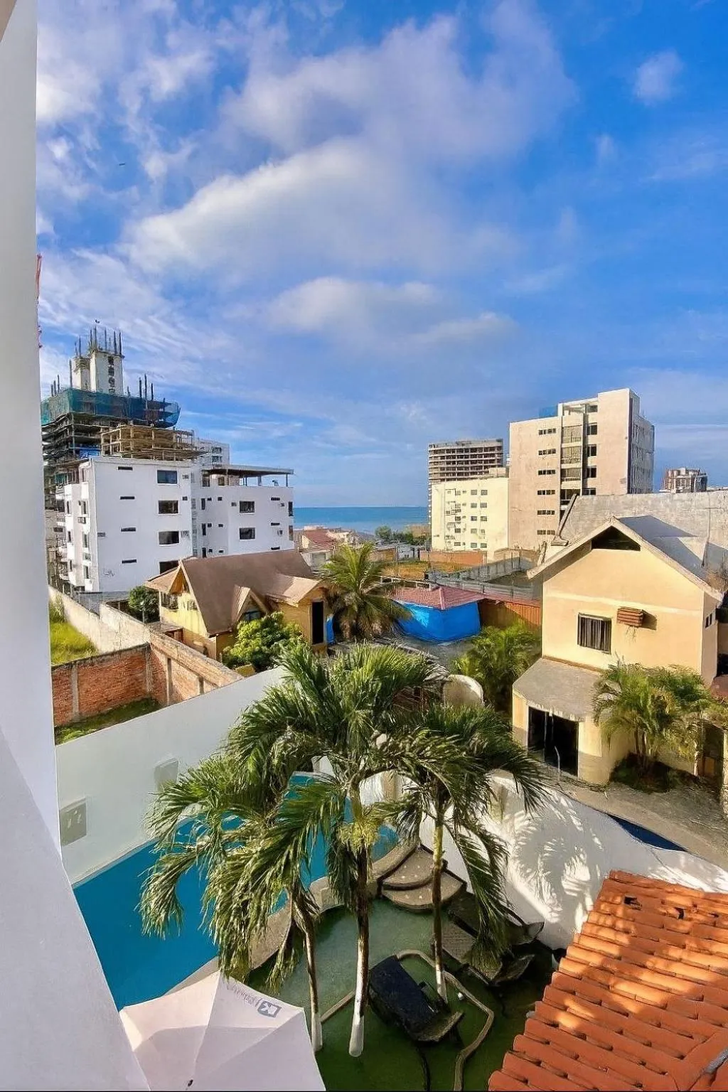 Day in HOTEL MANTA BEACH MADRIGAL