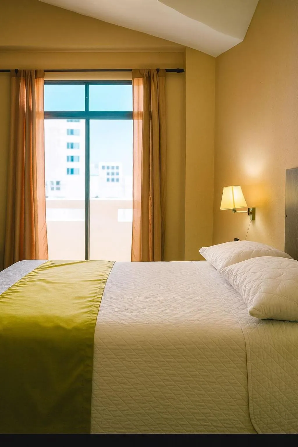 Bedroom, Bed in HOTEL MANTA BEACH MADRIGAL