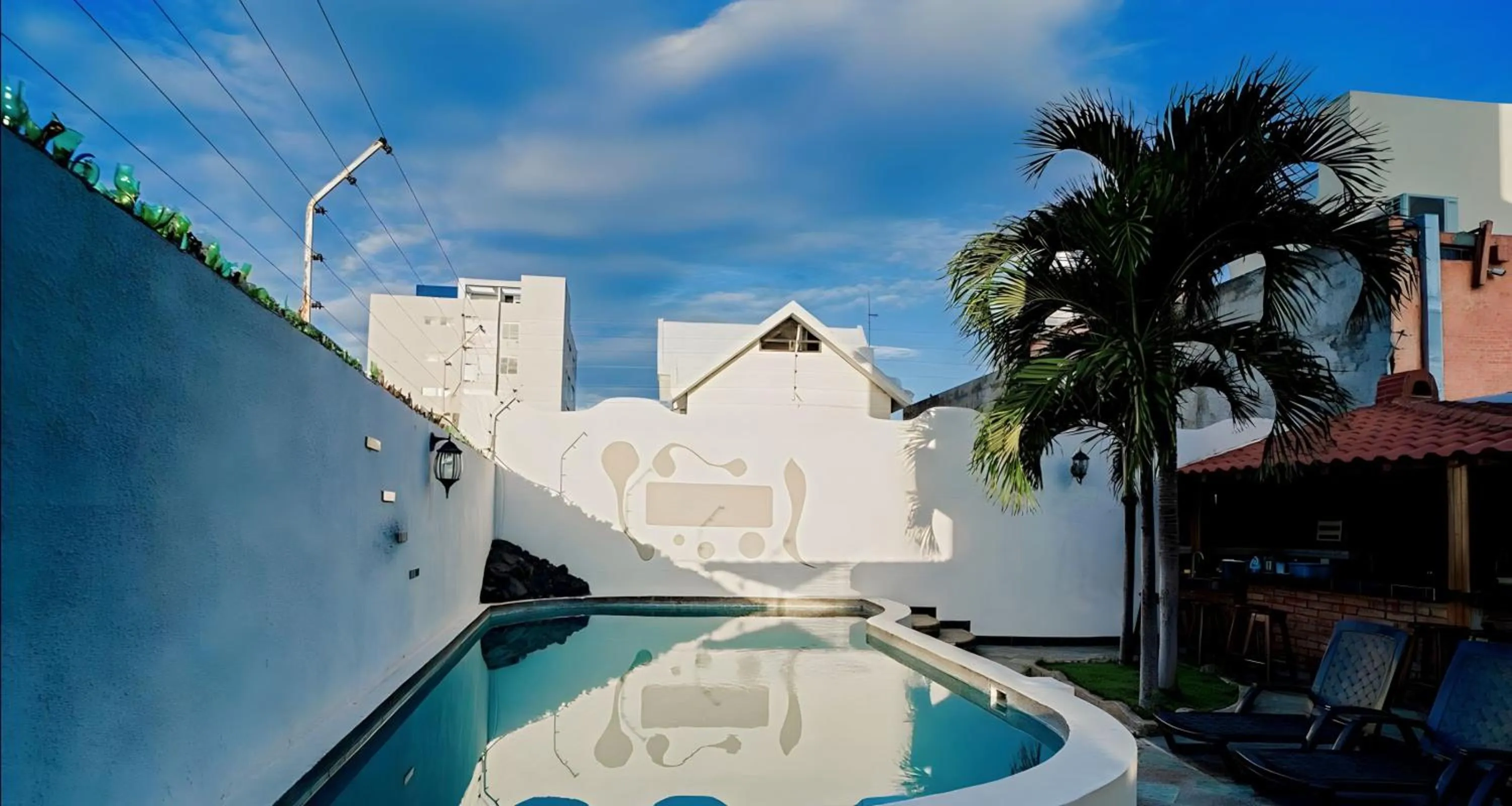 HOTEL MANTA BEACH MADRIGAL