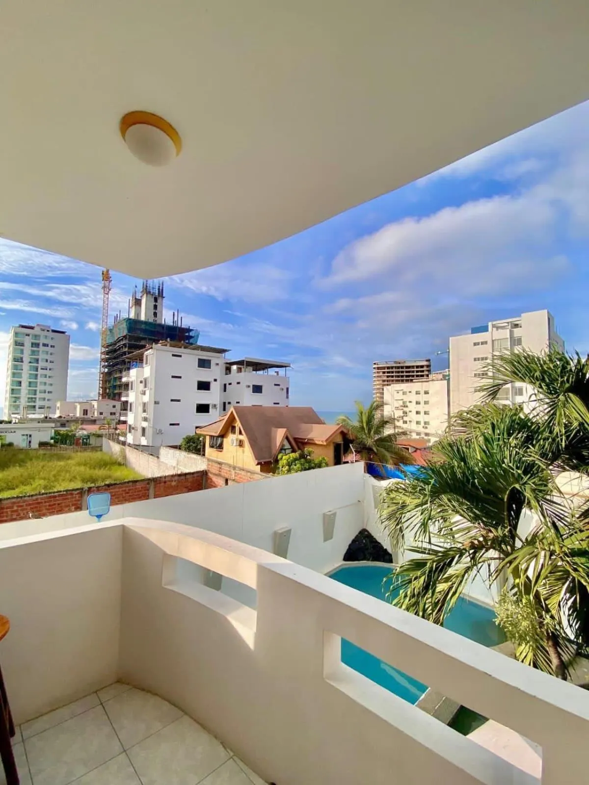 HOTEL MANTA BEACH MADRIGAL