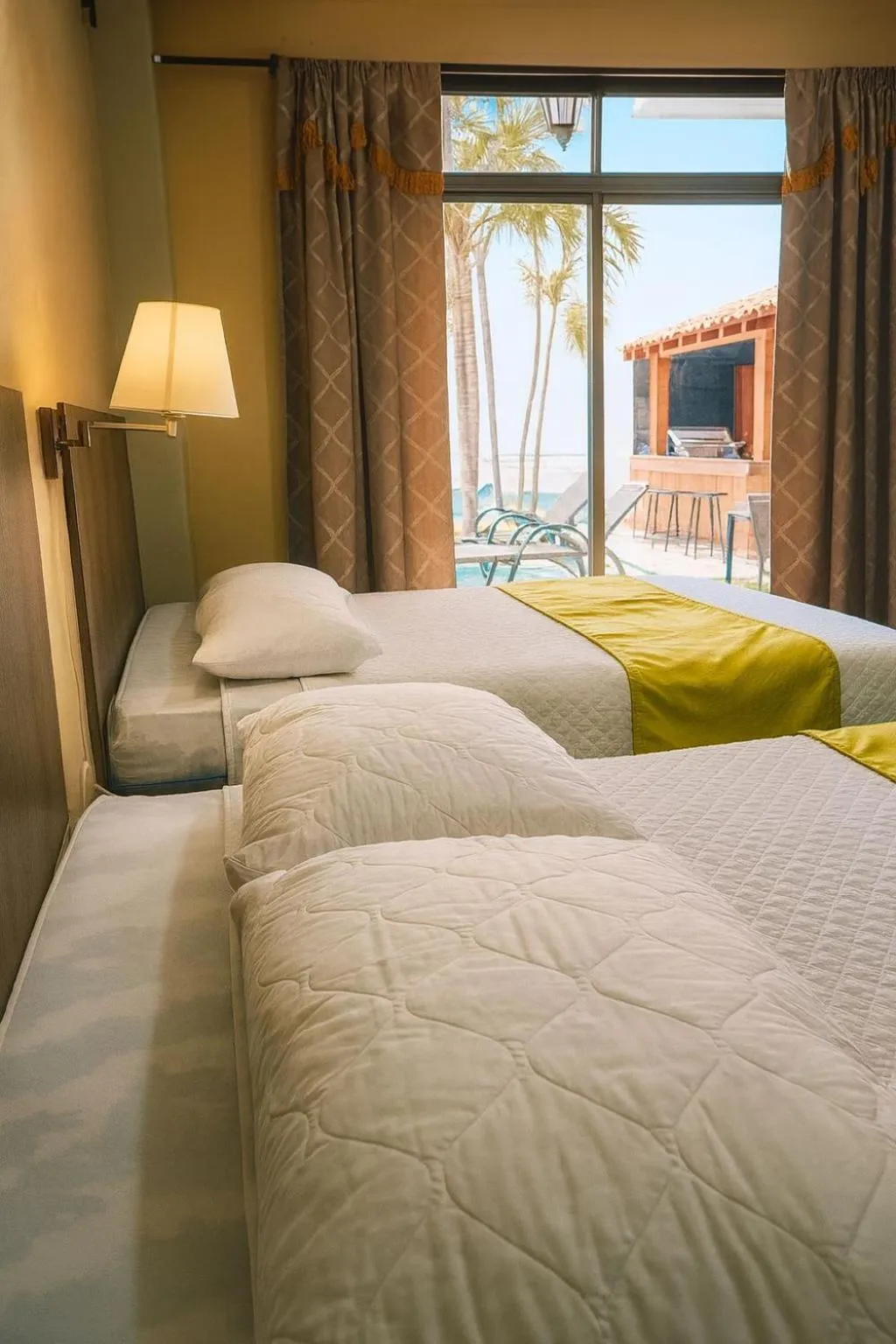 Bed in HOTEL MANTA BEACH MADRIGAL