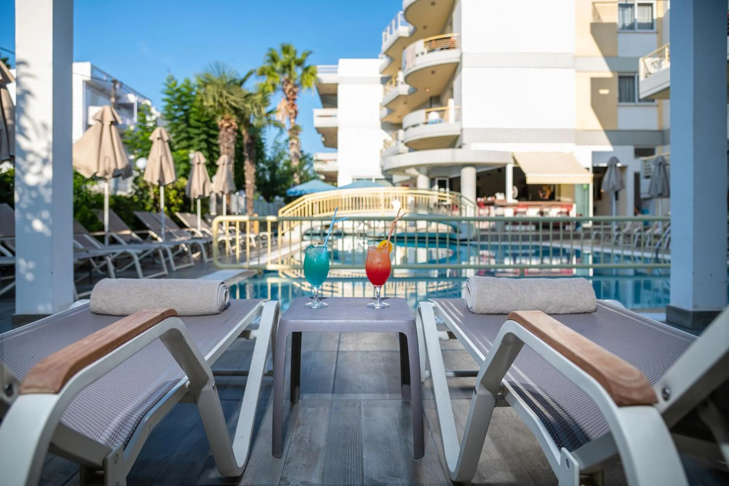 Swimming pool in Angela