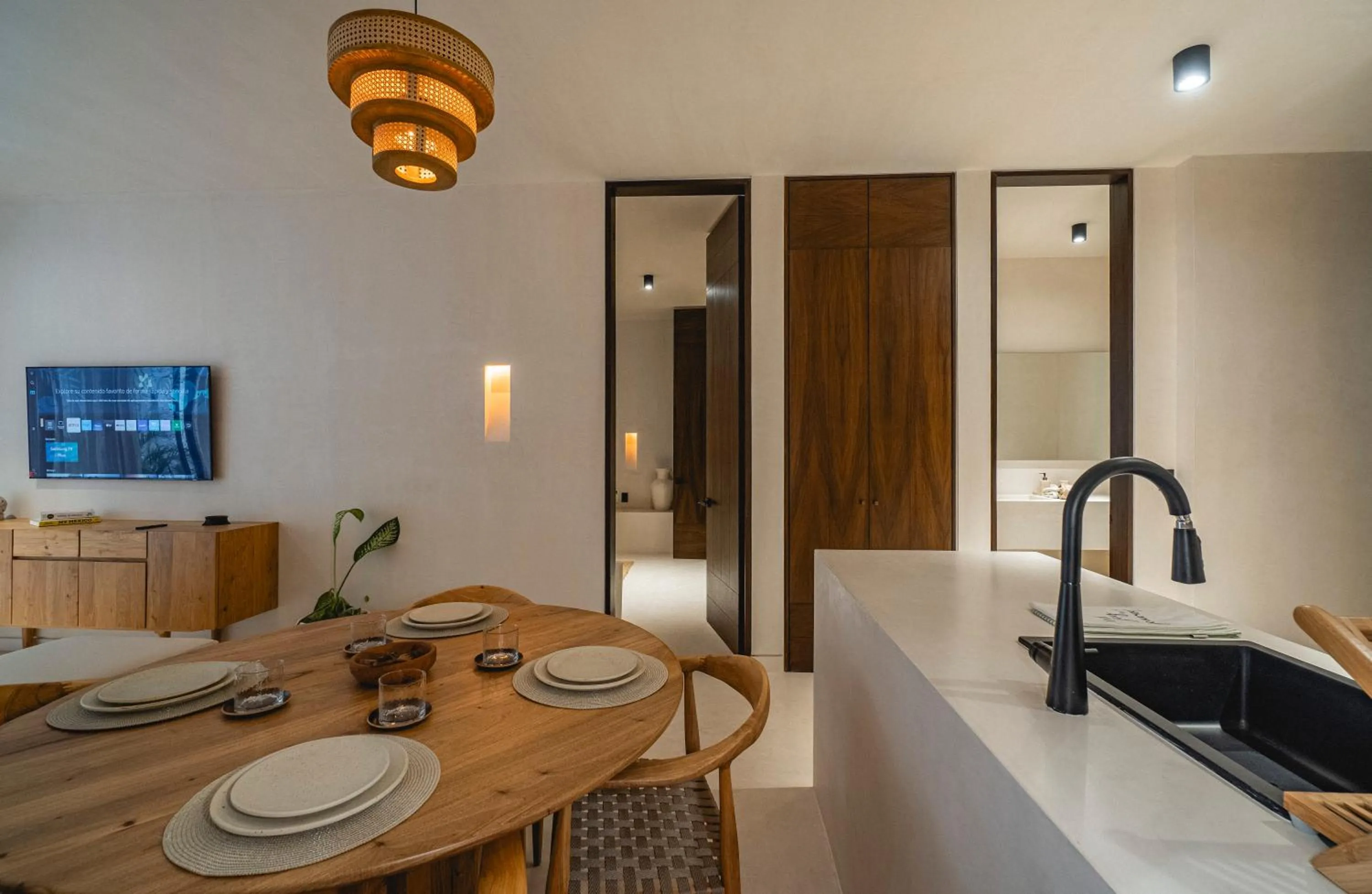 TV and multimedia in Nãmas Tulum