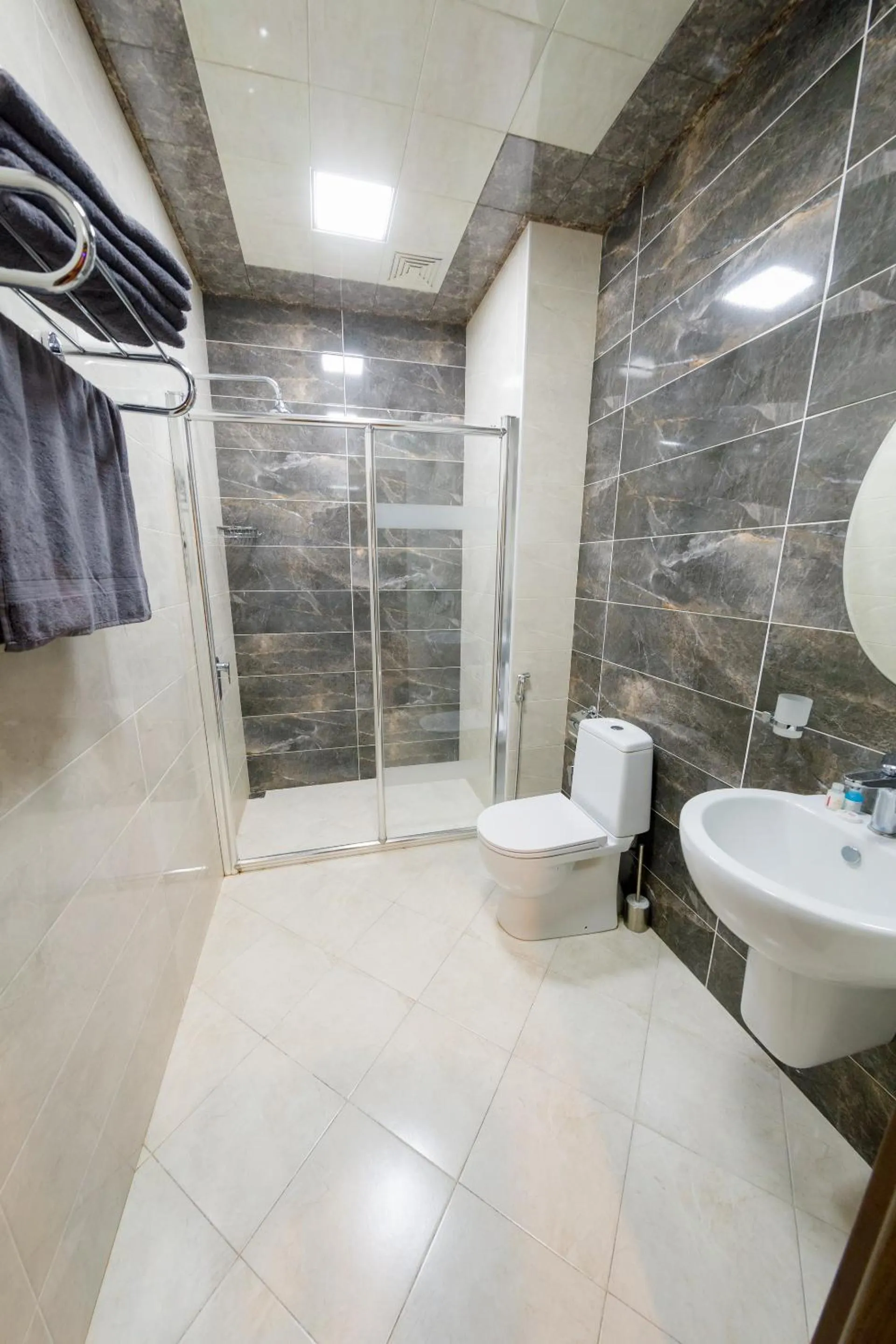 Shower in Royal Sapphire Baku