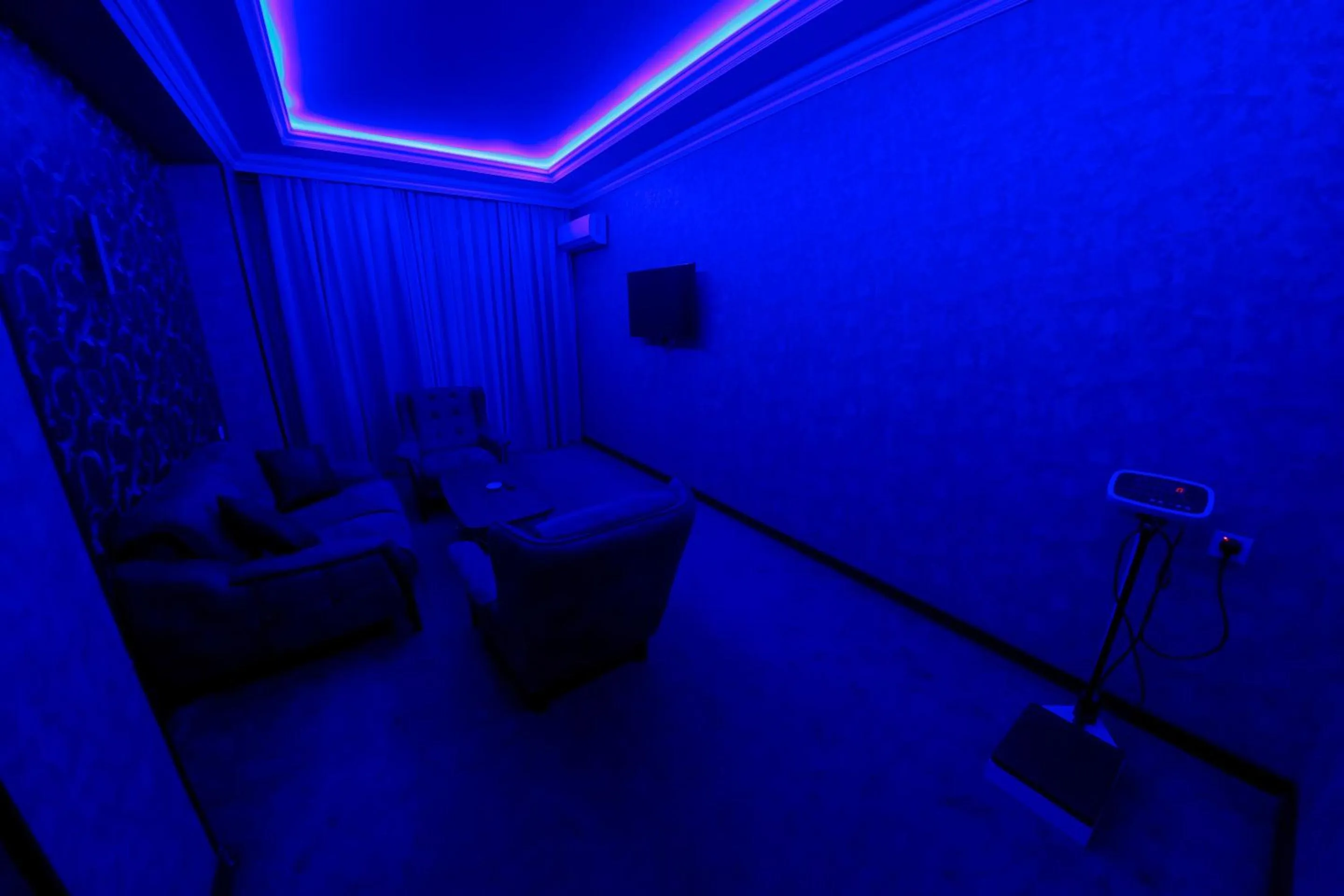 TV and multimedia in Royal Sapphire Baku