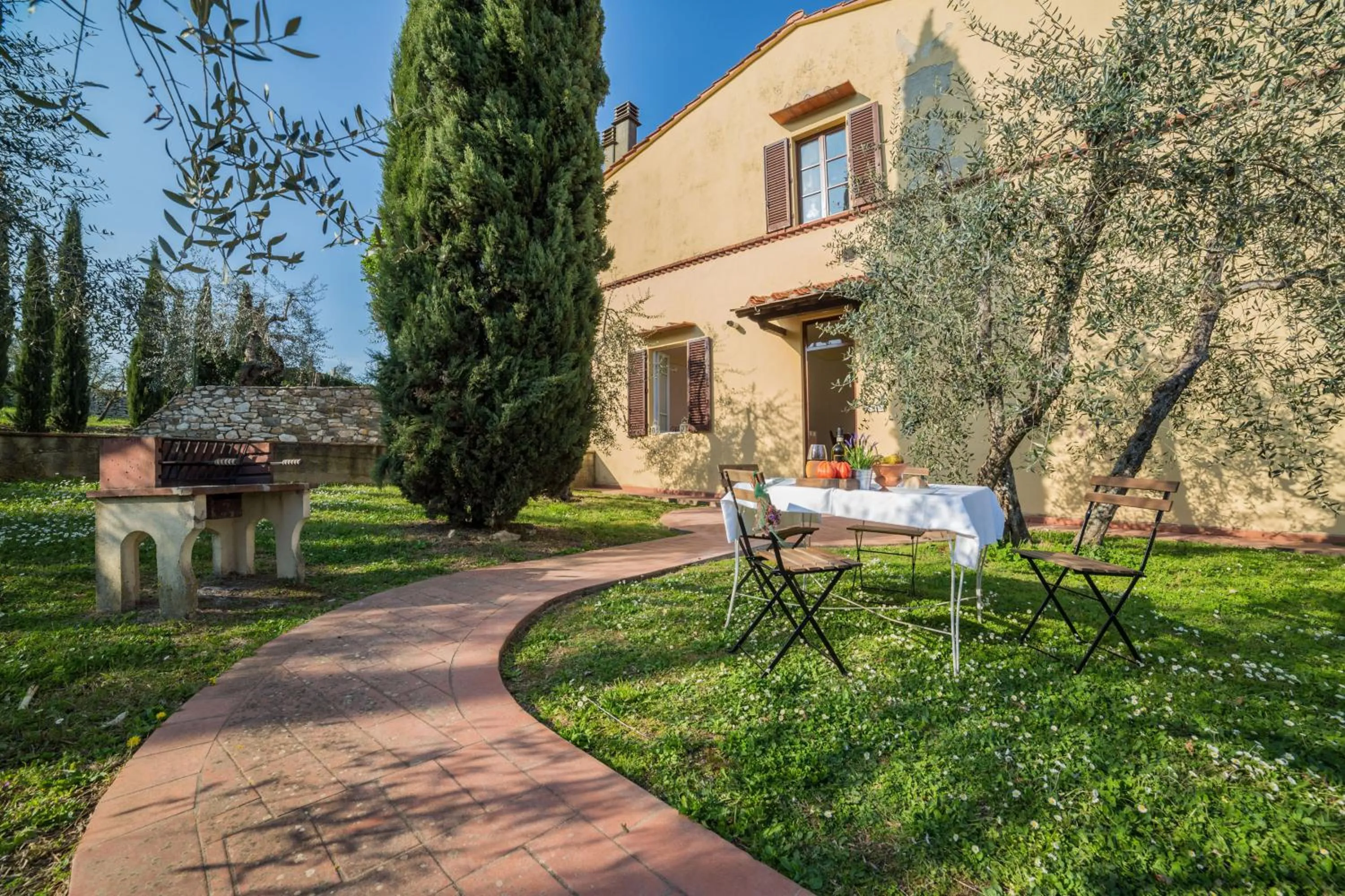 Property building in Fattoria Pagnana Suites & Pool