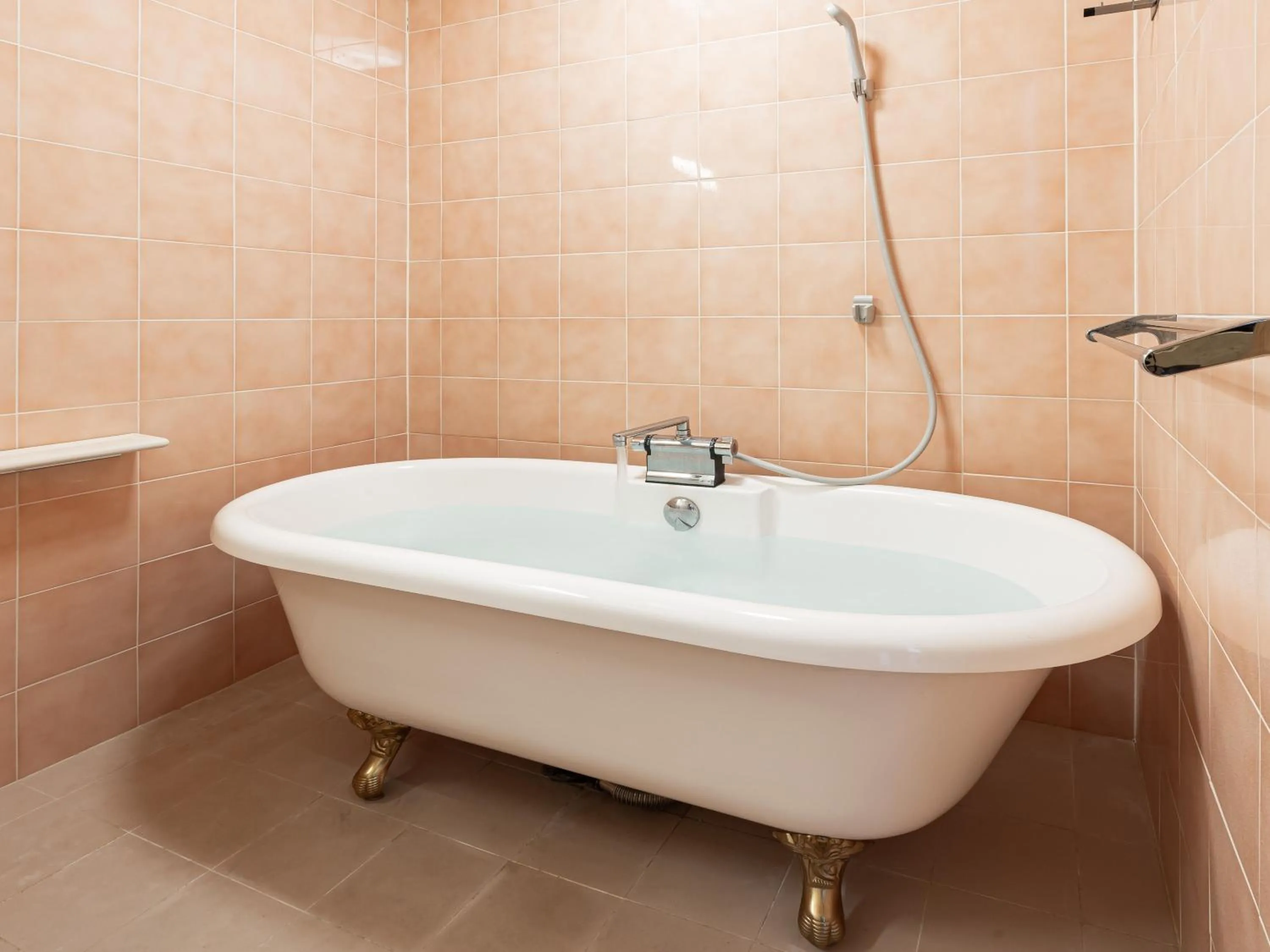 Bathroom in Kamenoi Hotel Tsukubasan