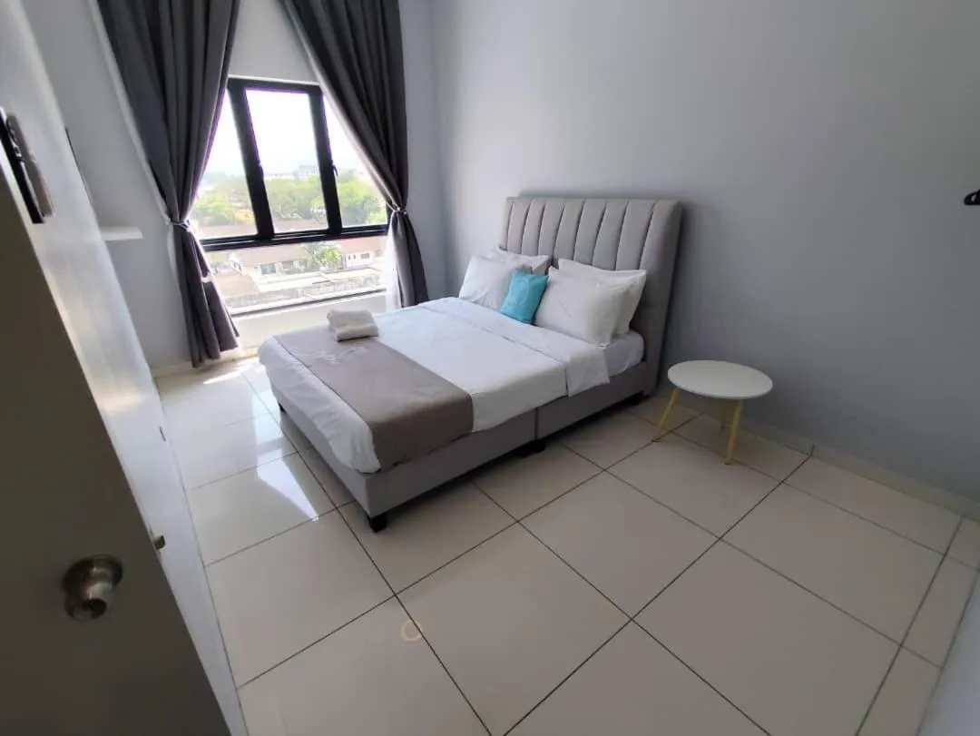 Bed in The Horizon by MyKey