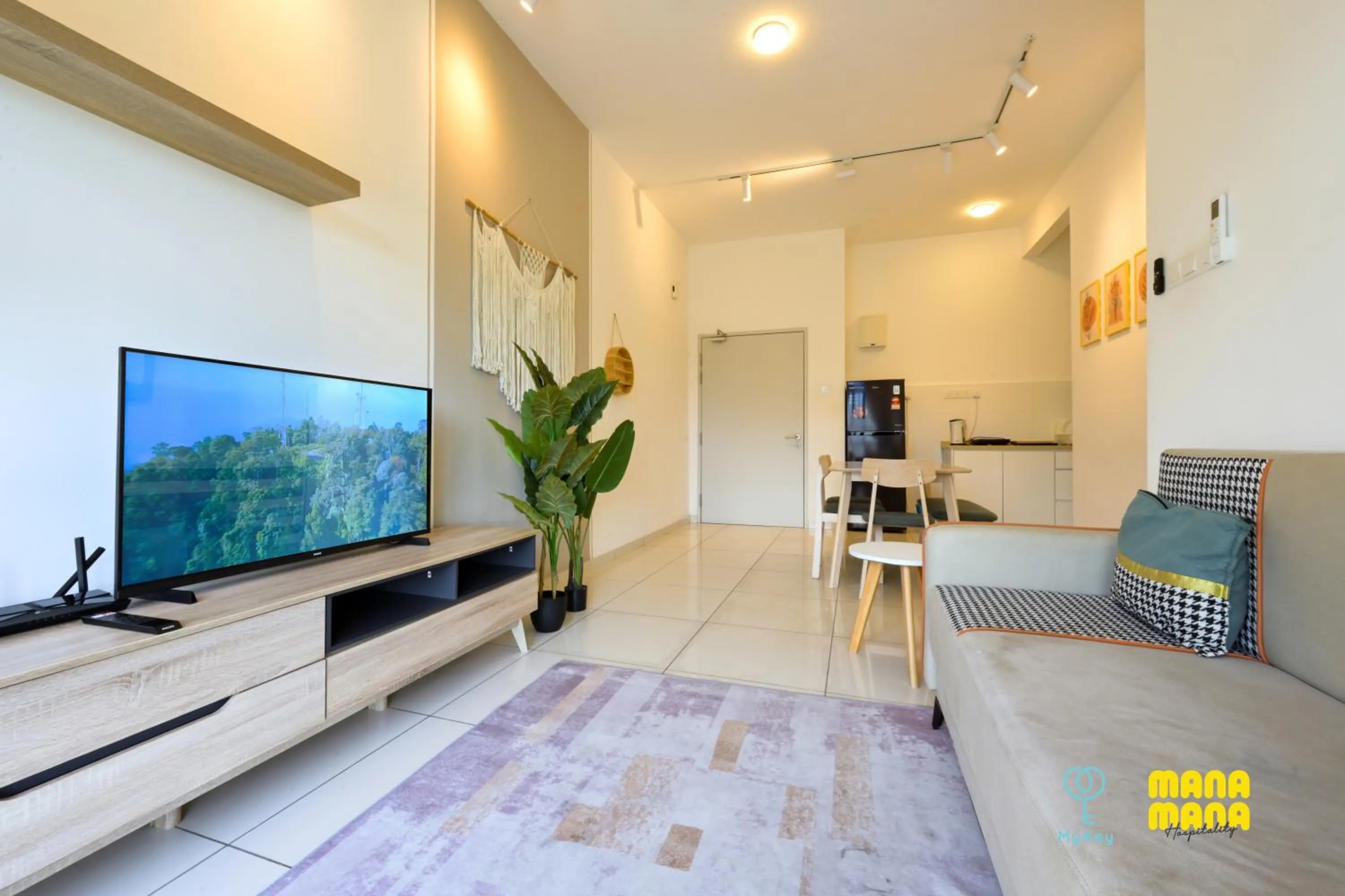 Kitchen or kitchenette in The Horizon by MyKey