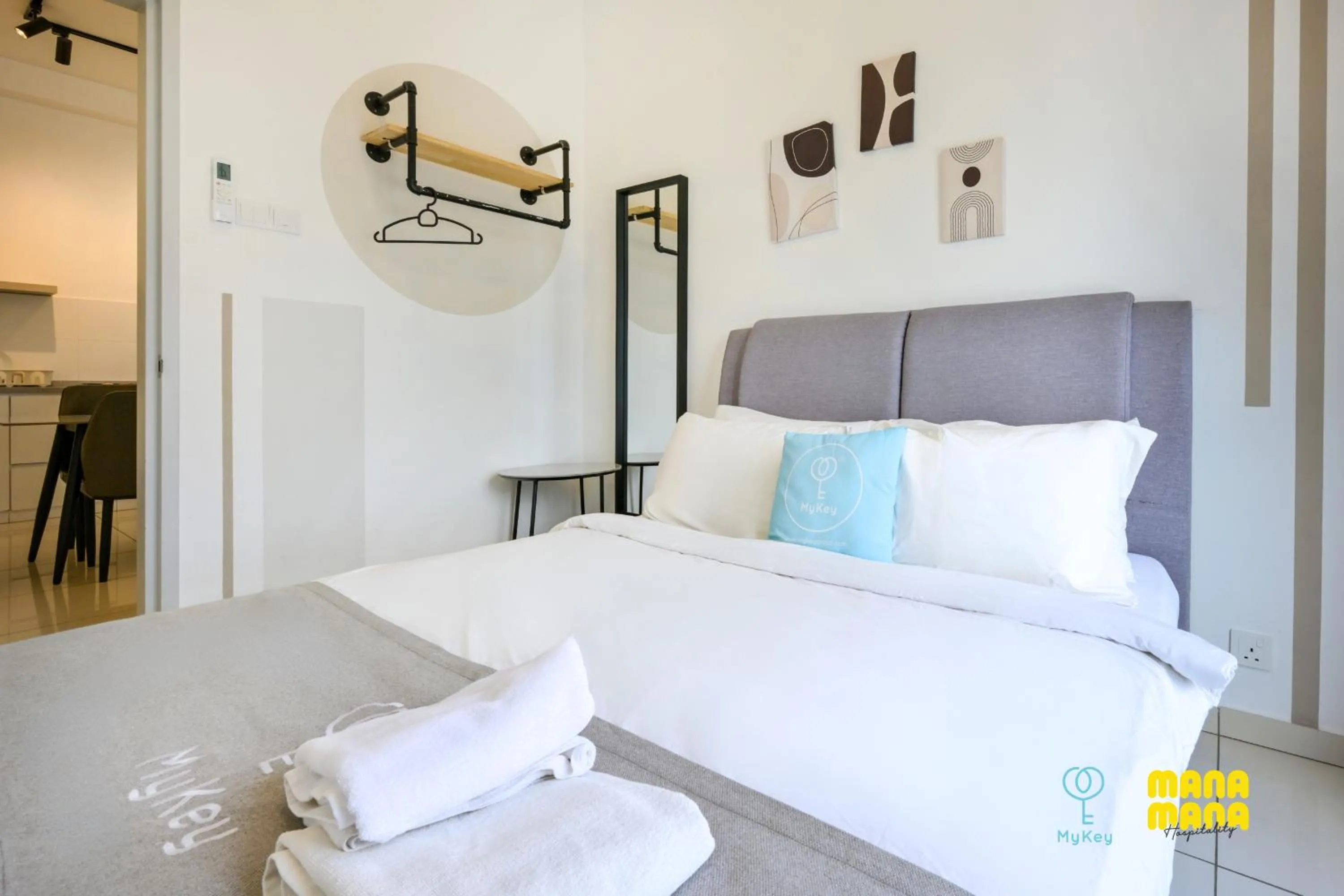 Bed in The Horizon by MyKey