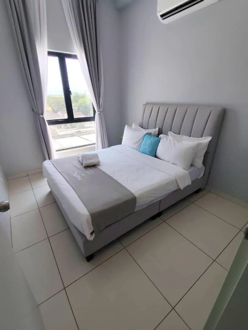 Bed in The Horizon by MyKey