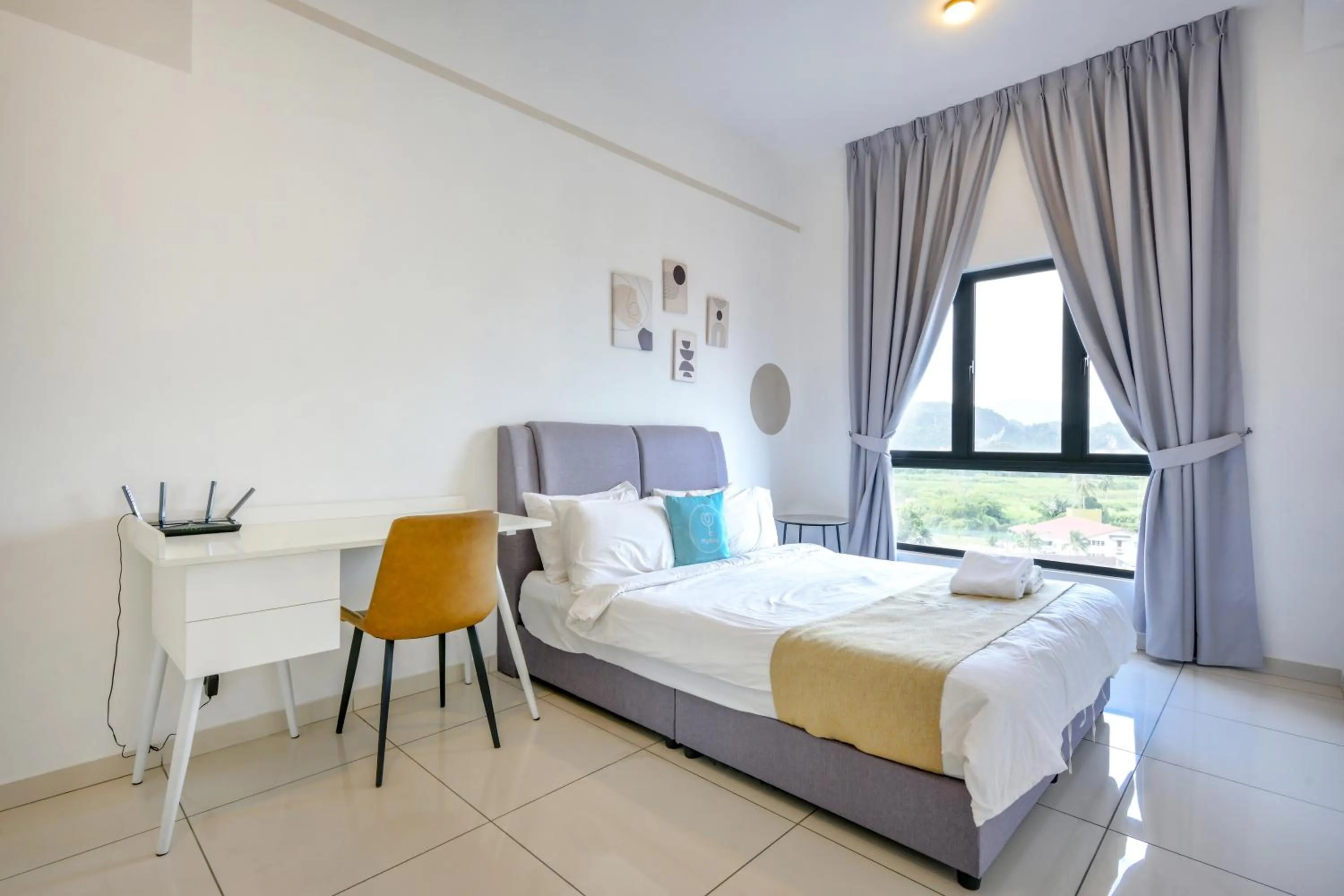 Bed in The Horizon by MyKey