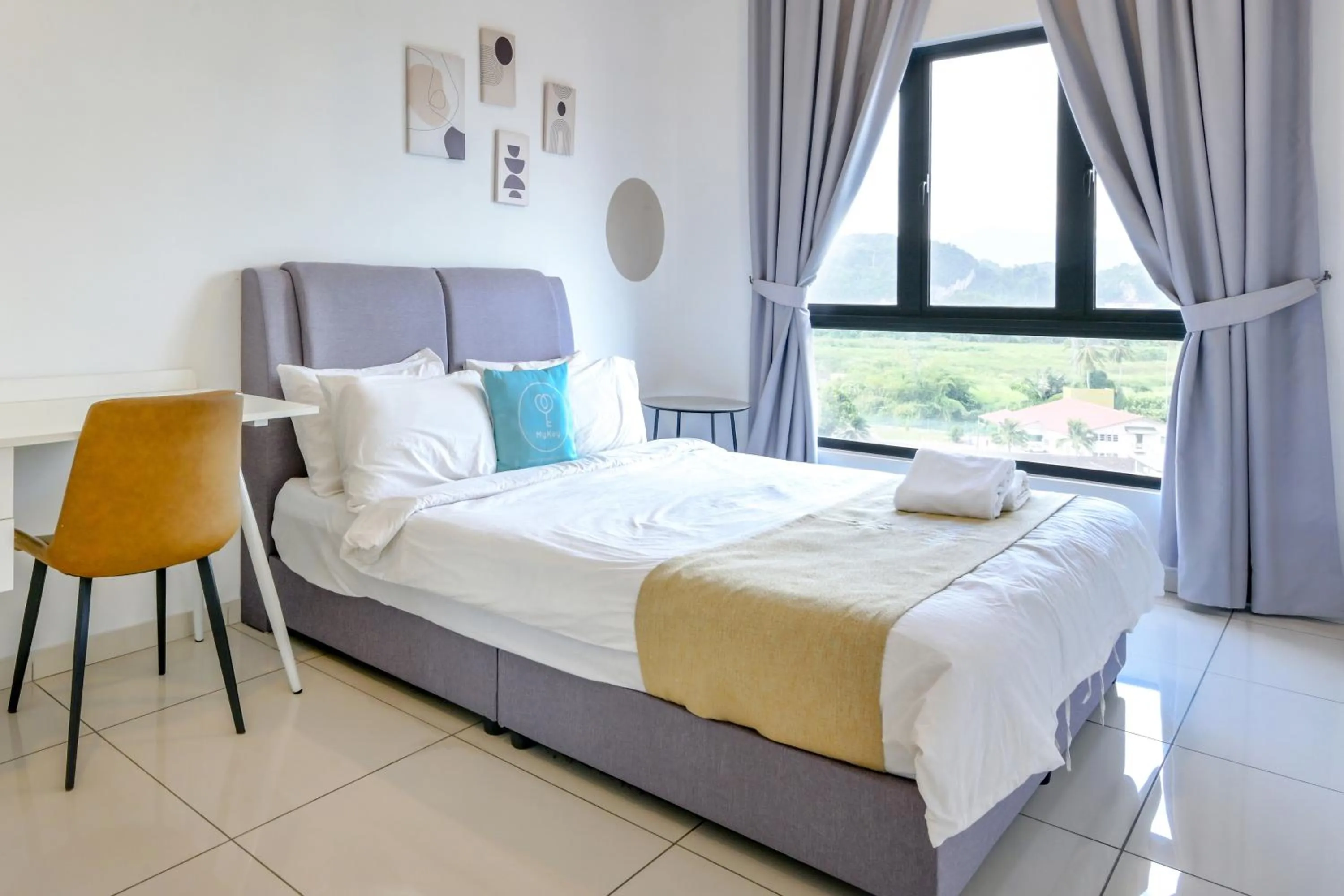 Bed in The Horizon by MyKey