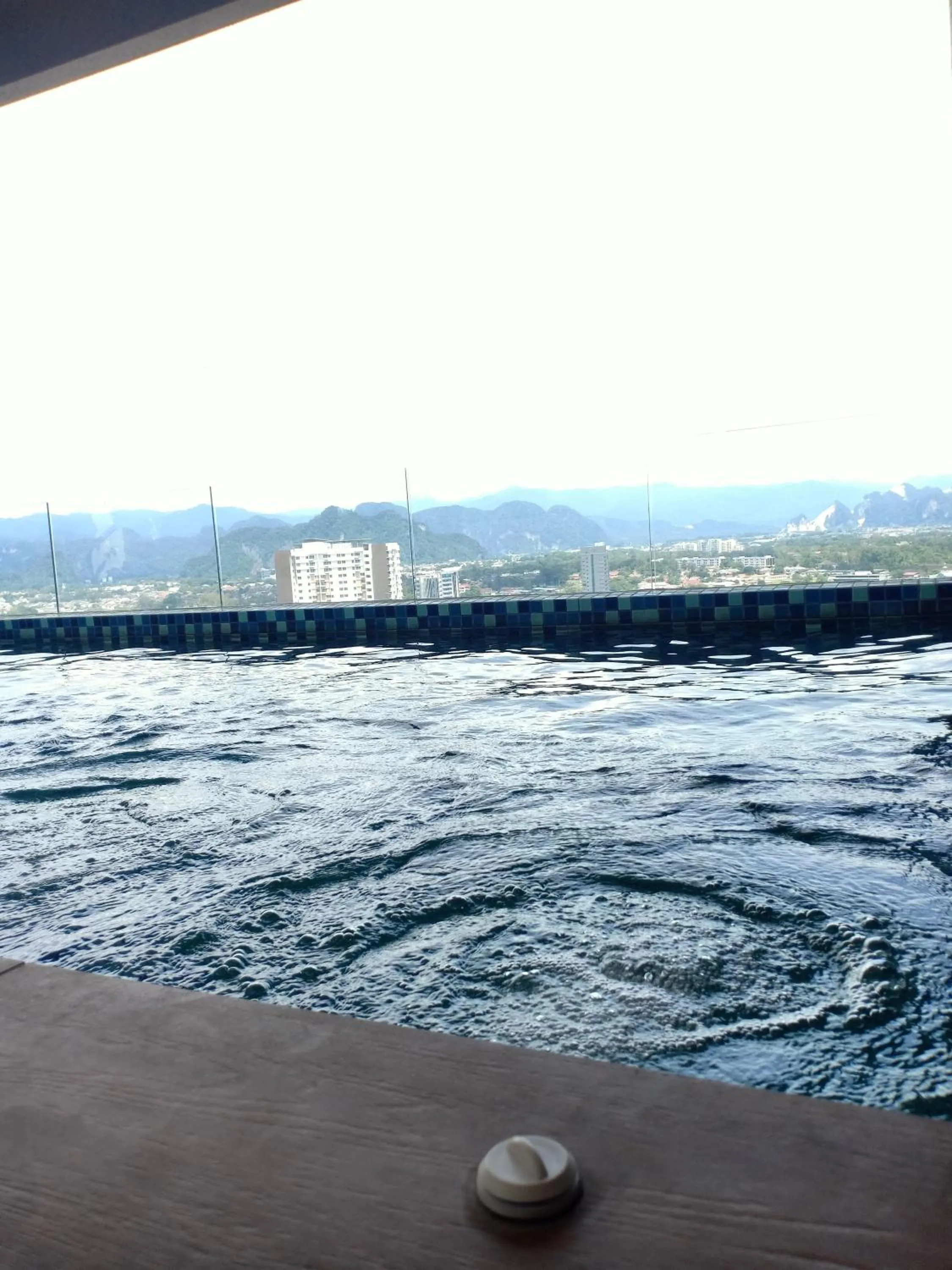 Swimming pool in The Horizon by MyKey