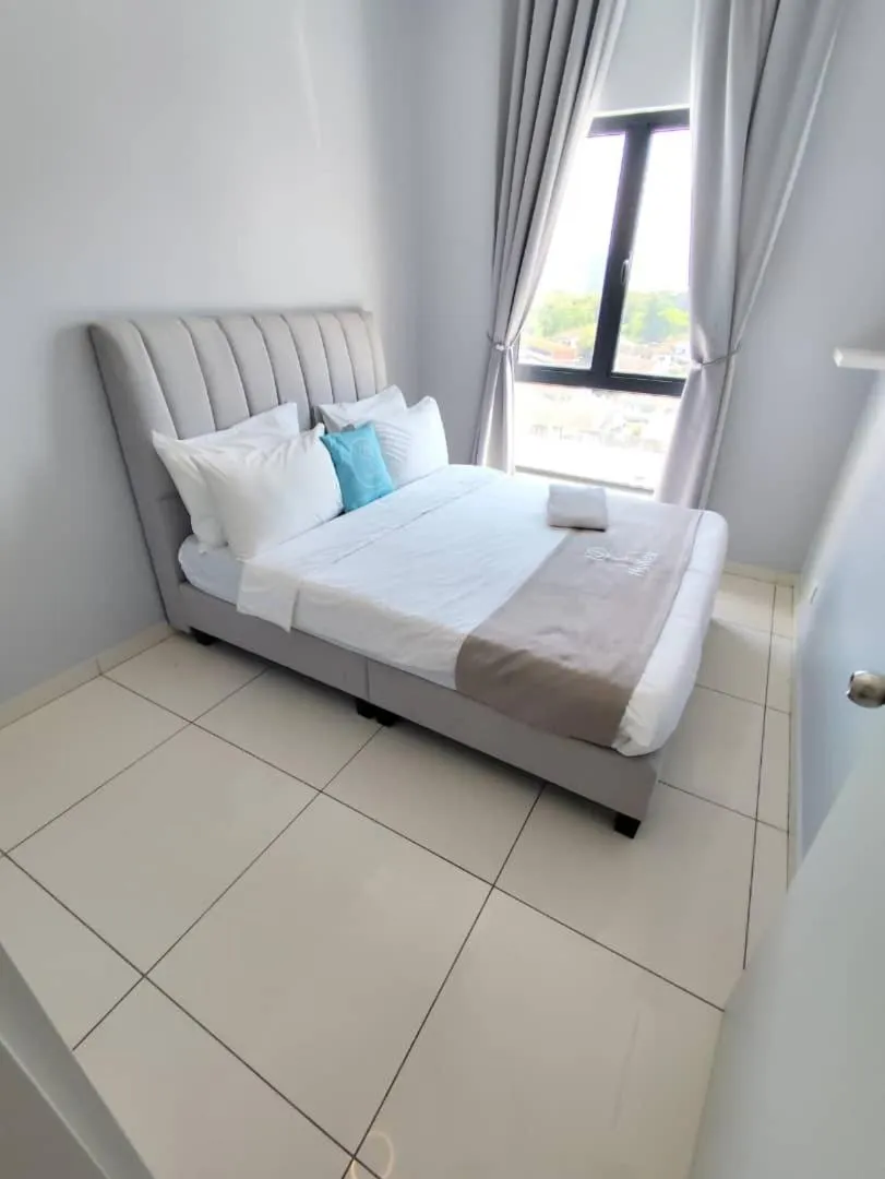 Bed in The Horizon by MyKey