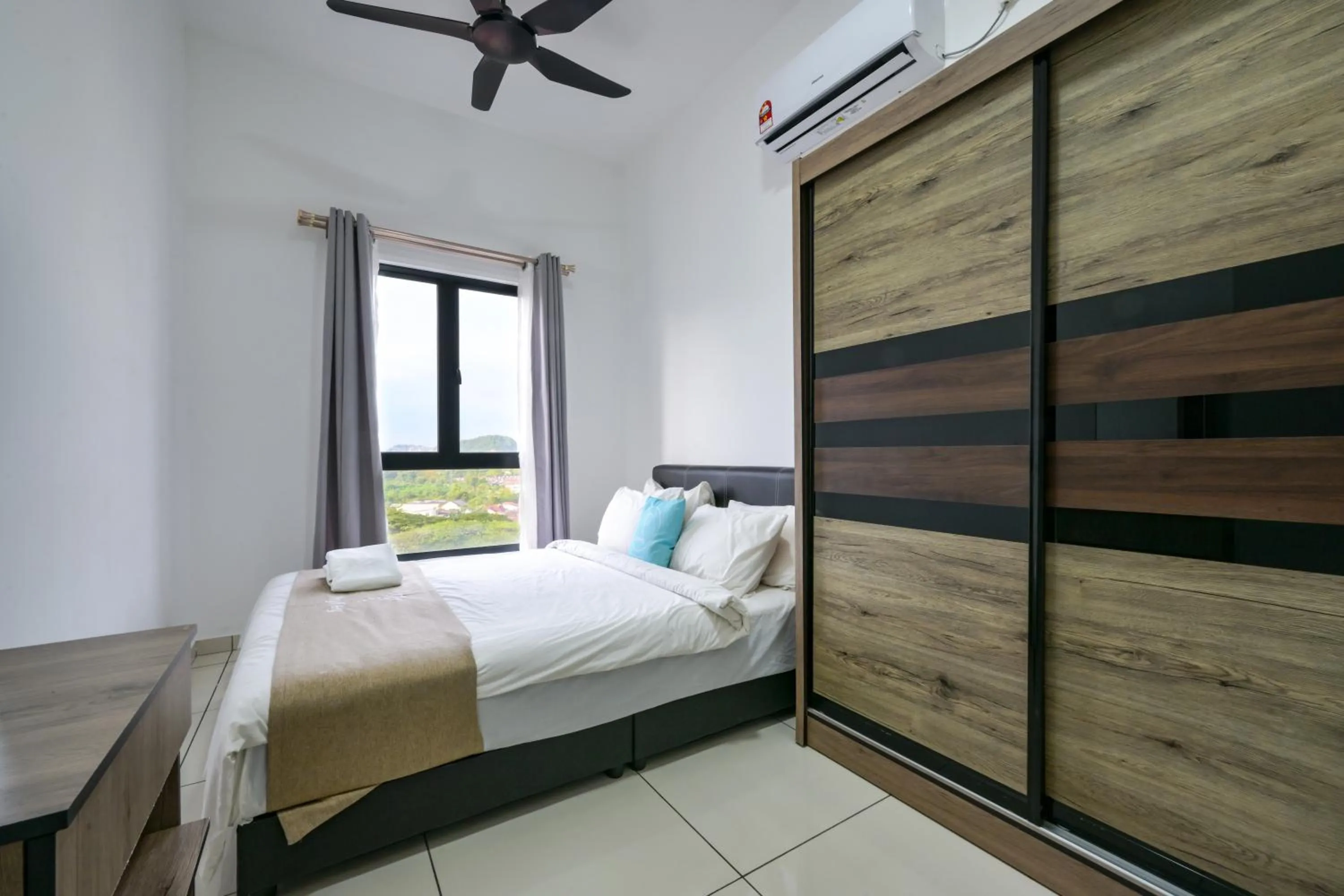 Bed in The Horizon by MyKey