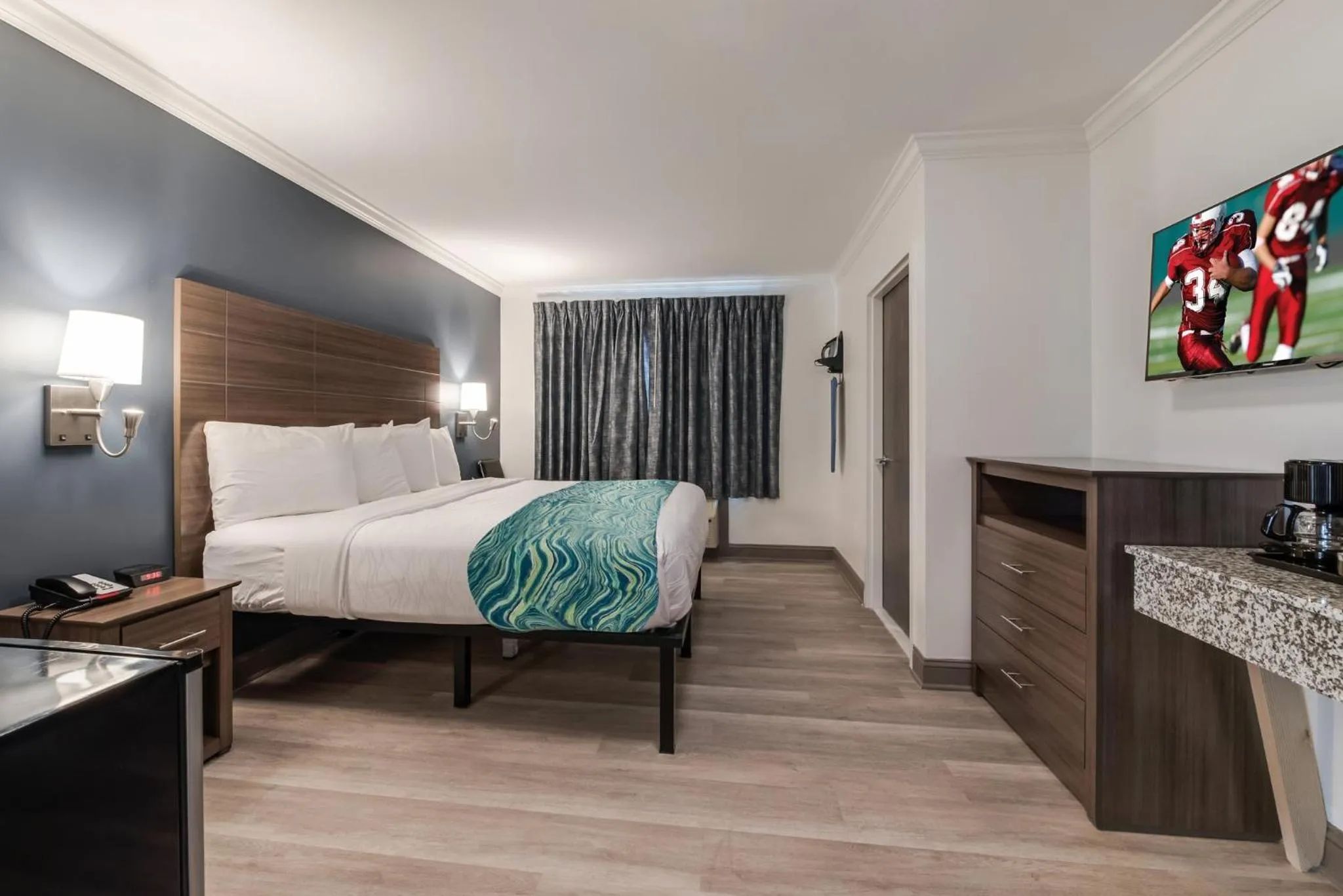 Photo of the whole room in Le Voyageur