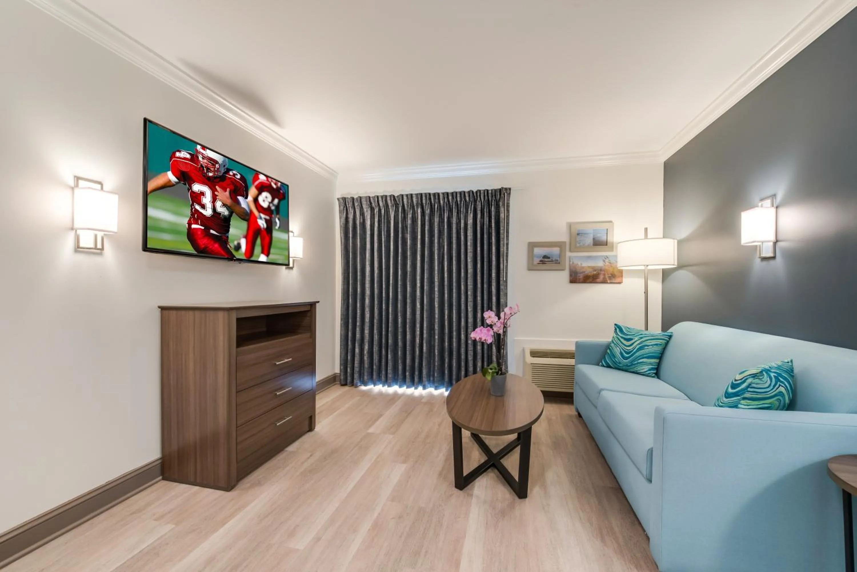 Bedroom in Le Voyageur