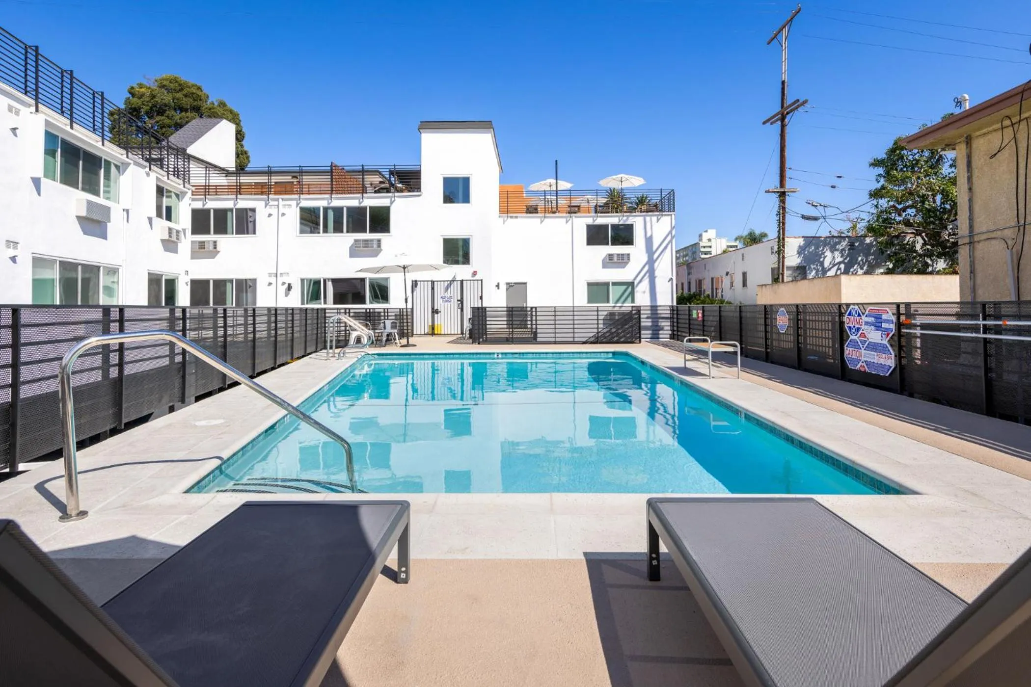 Swimming pool in Fenix Hotel Hollywood