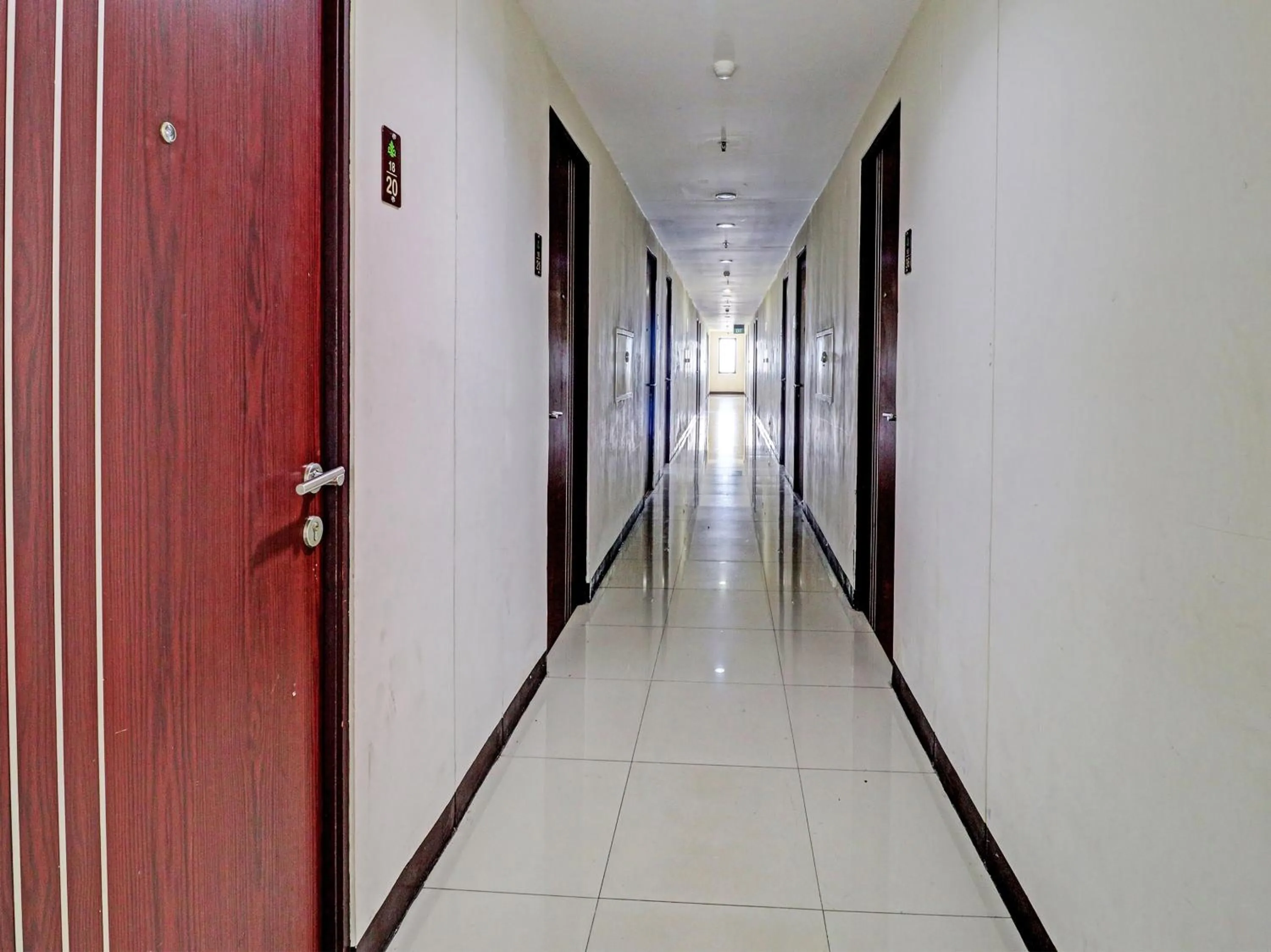 Lobby or reception in OYO Life 92735 Apartemen Tamansari Panoramic By Santuy