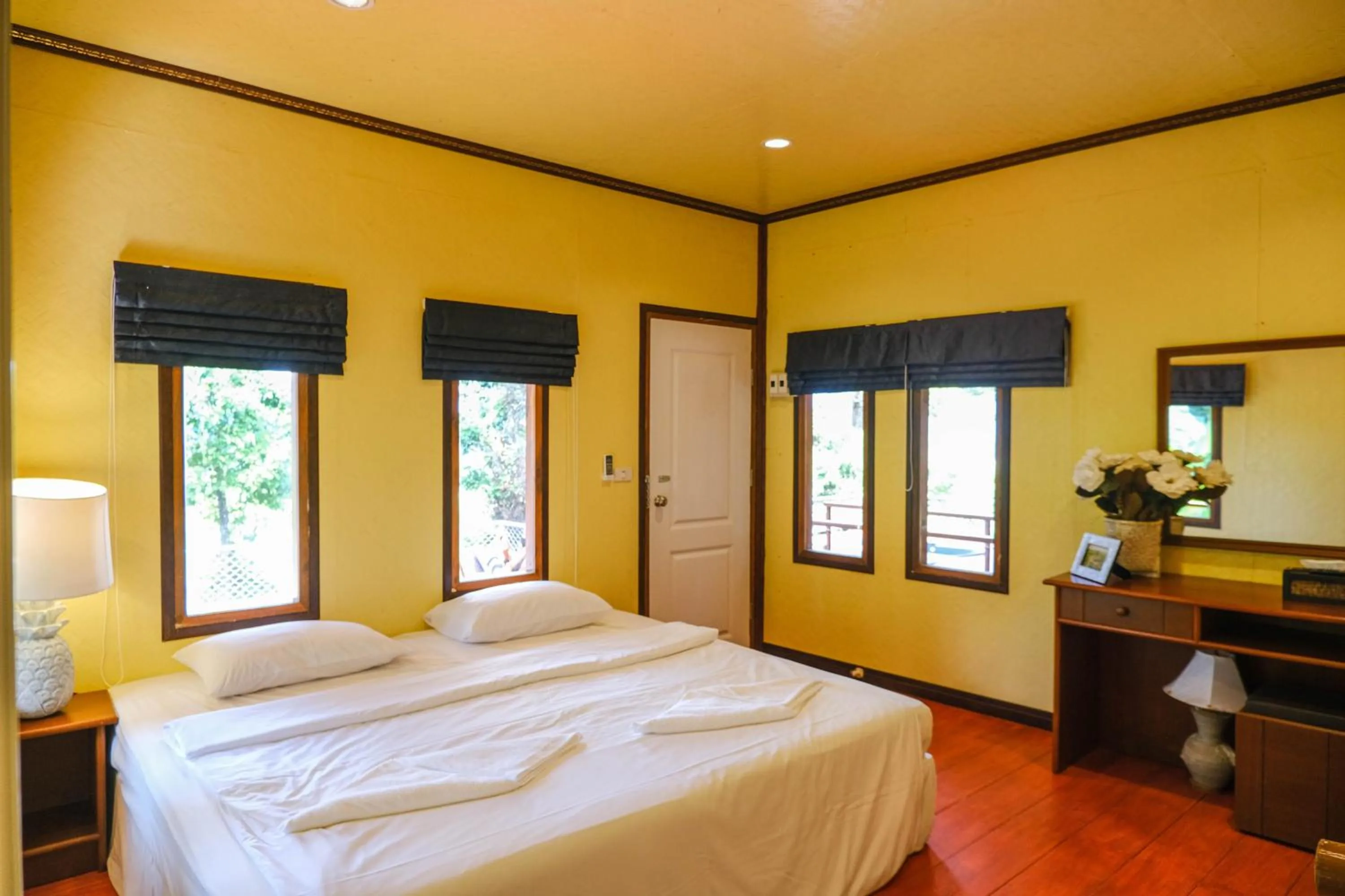 Bedroom, Bed in Bangmara Hill