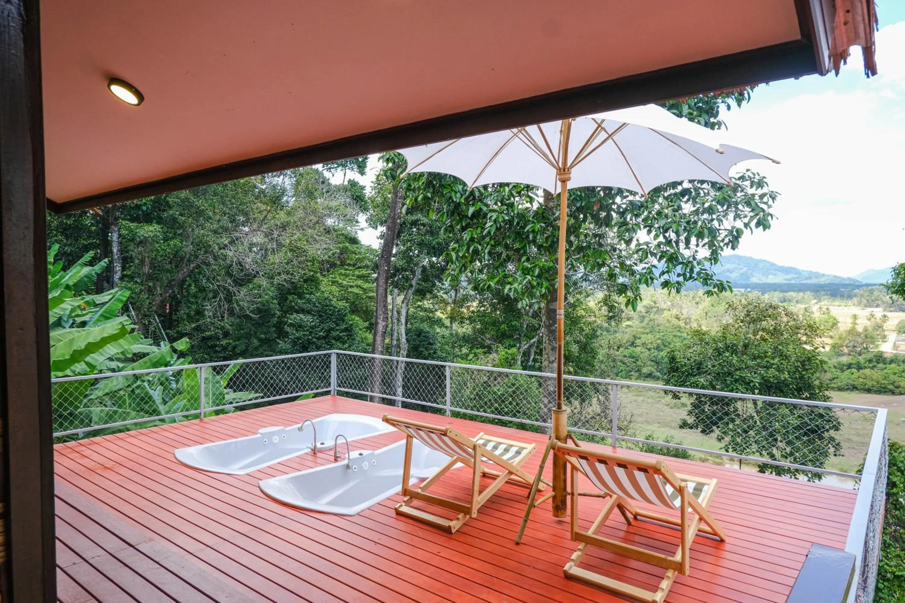 Bath in Bangmara Hill