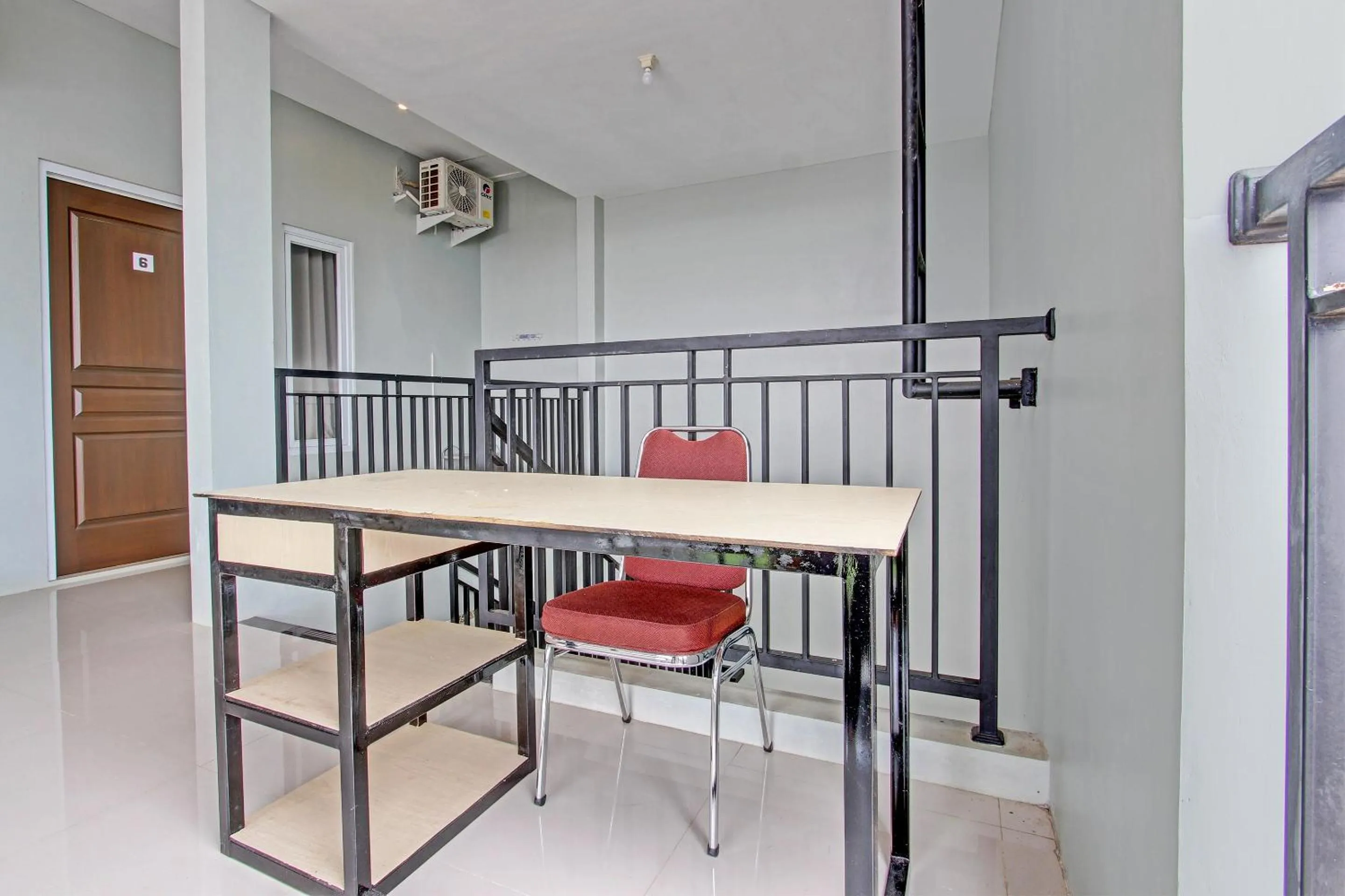 Lobby or reception in OYO Life 93034 Ayri Home