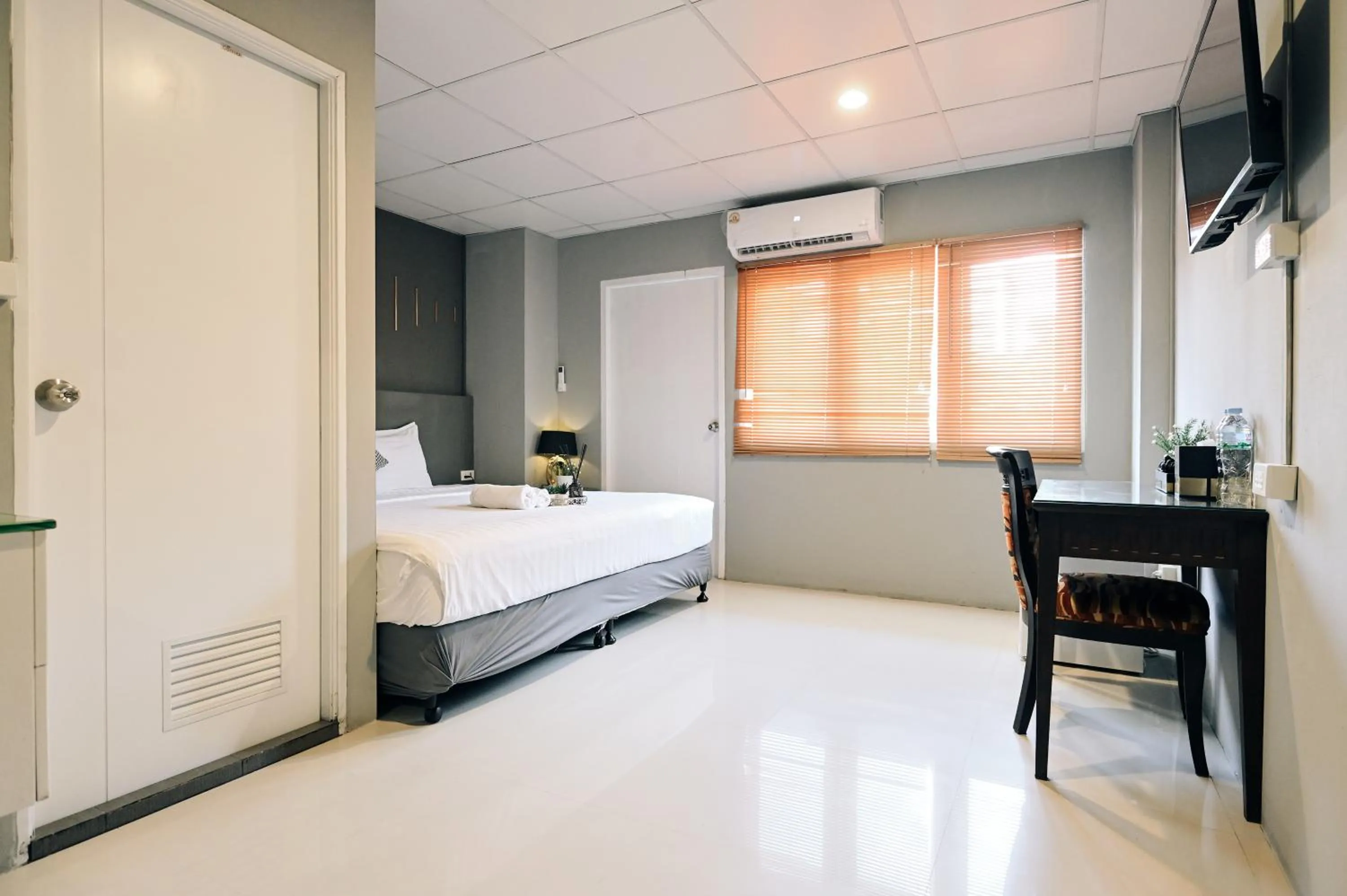 TV and multimedia, Bed in Tori crown hotel