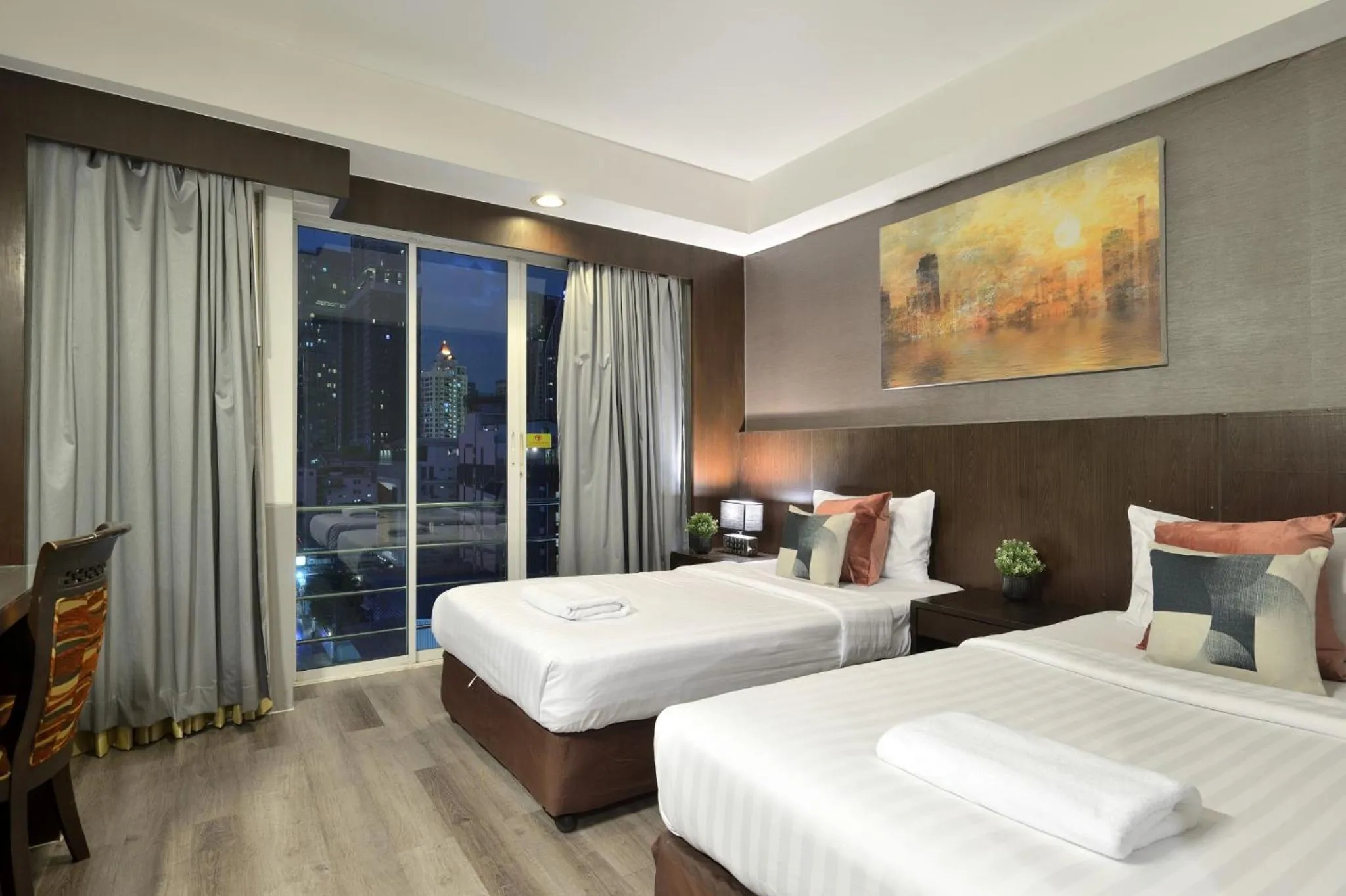 Bed in Tori crown hotel