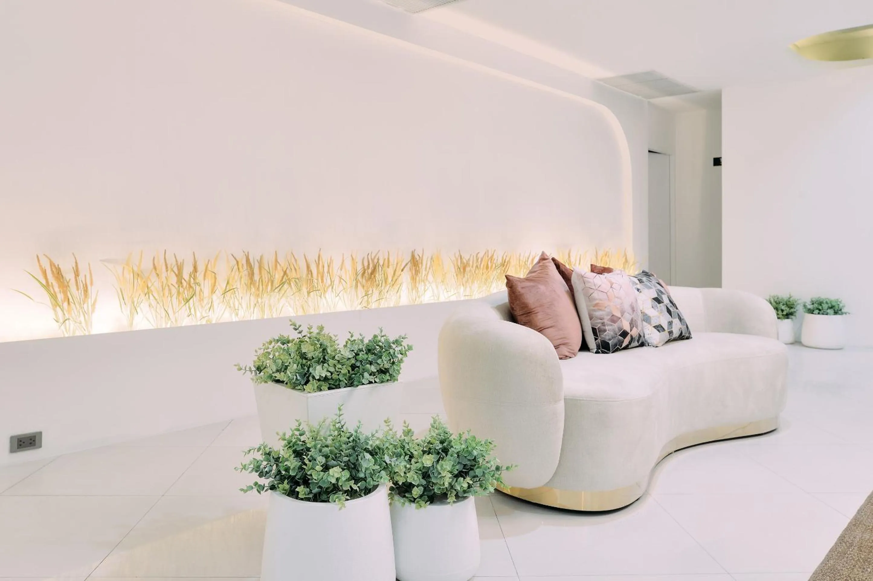 Lobby or reception in Tori crown hotel