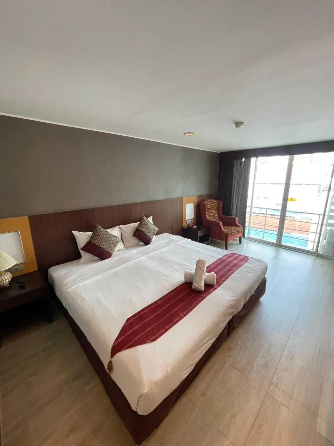 Bed in Tori crown hotel