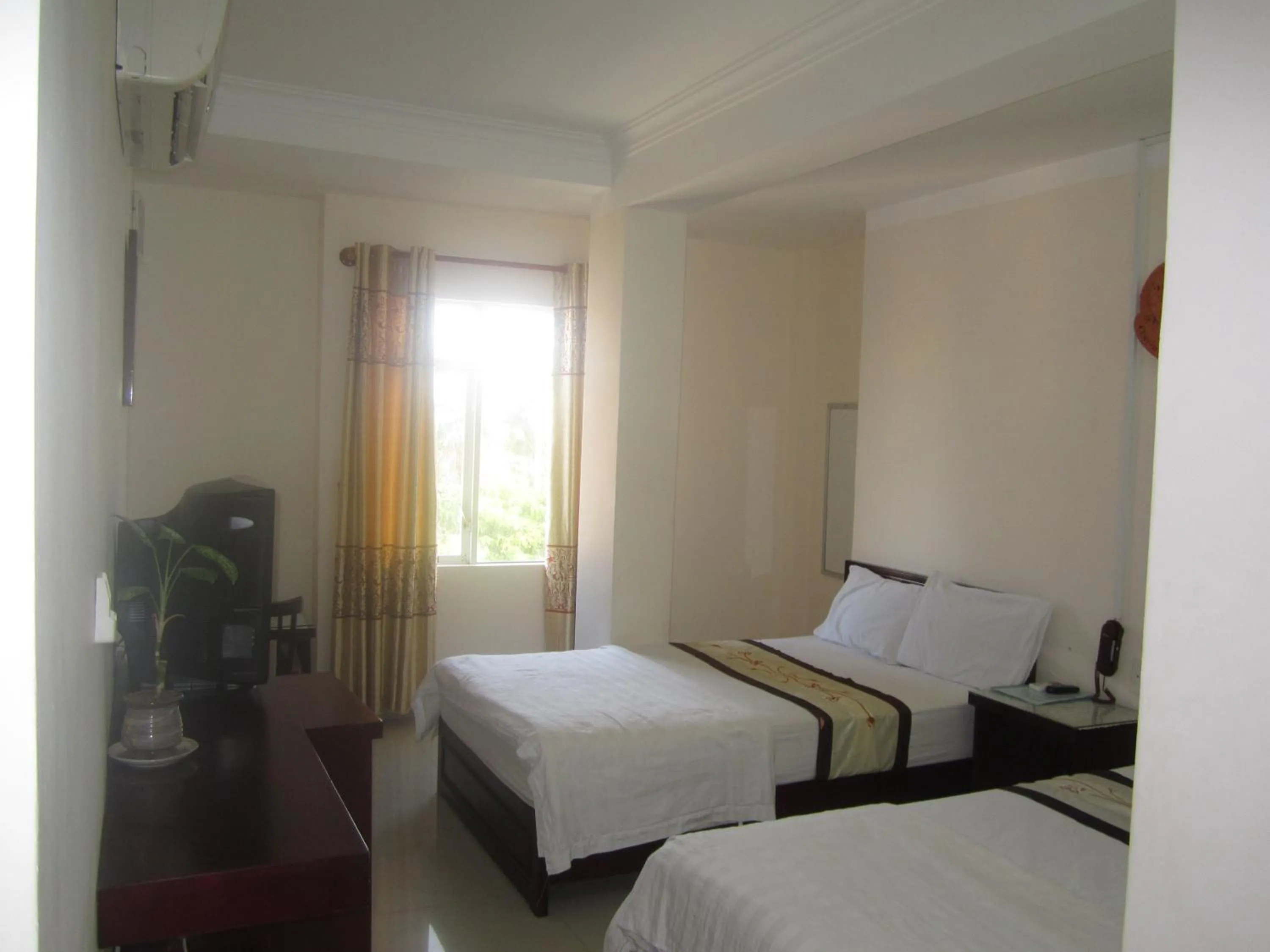 bunk bed, Bed in Nhiet Doi Hotel