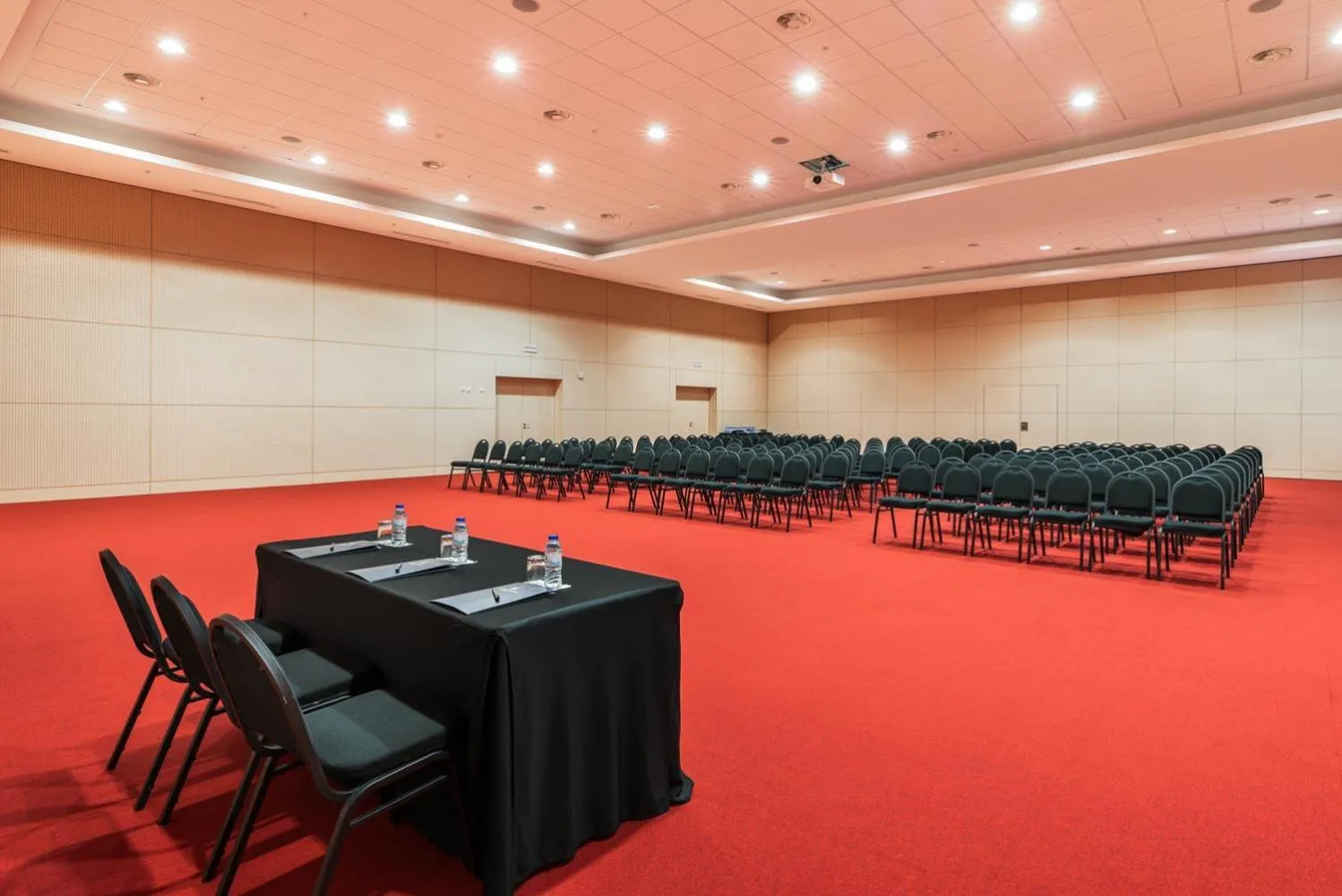 Business facilities in Eurostars Oasis Plaza