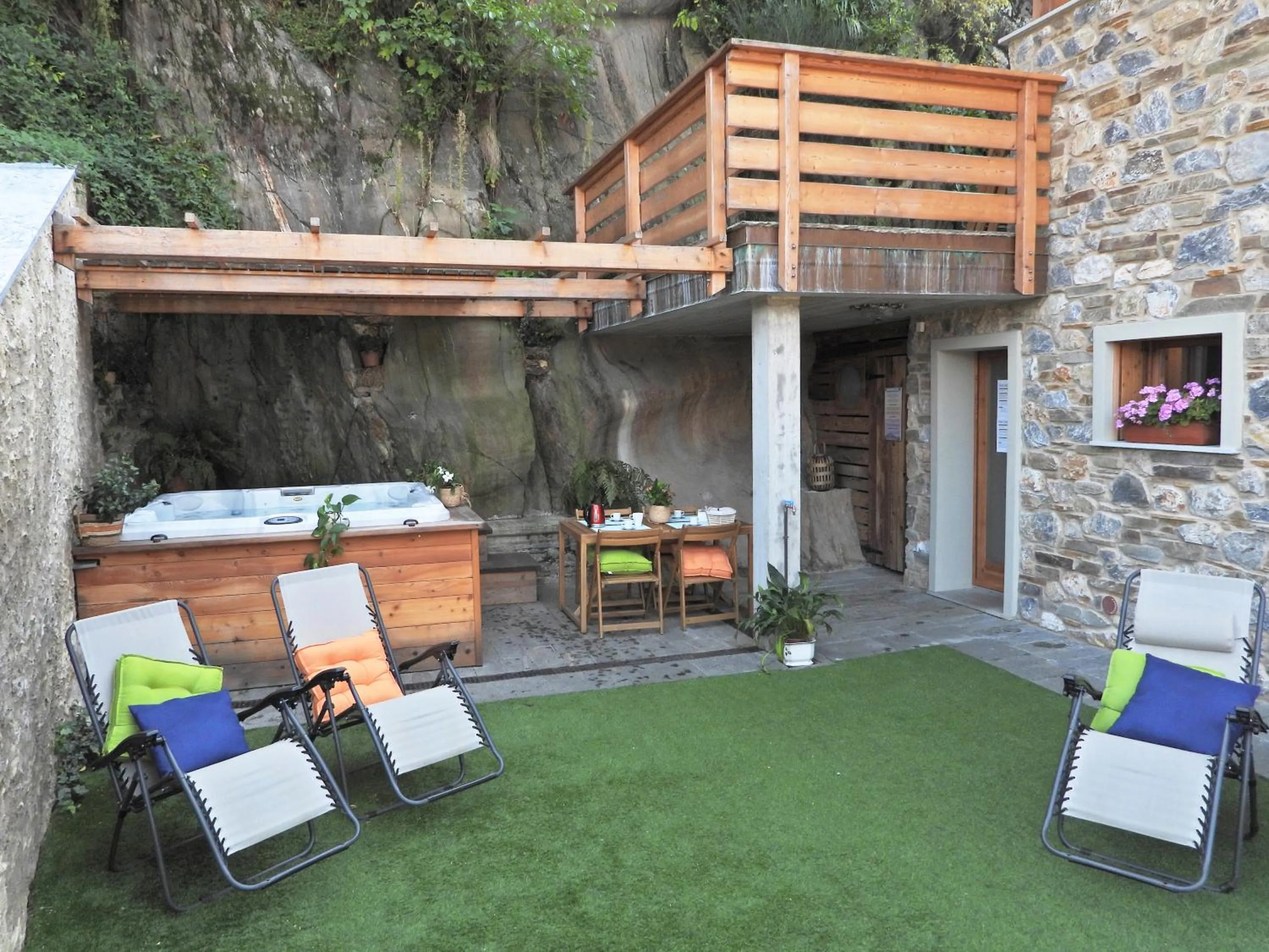Green Chalet Scalotta - Wonderful Terrace Lake and Mounts View Jacuzzi & Spa